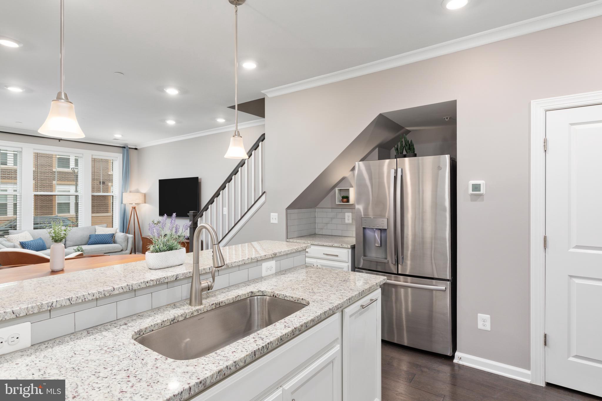 KINCORA - Residential Lease