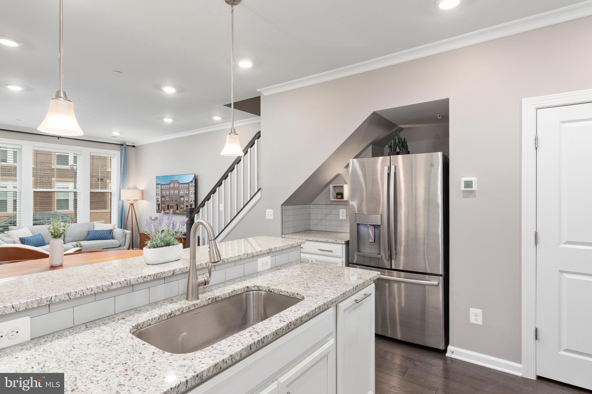 KINCORA - Residential Lease