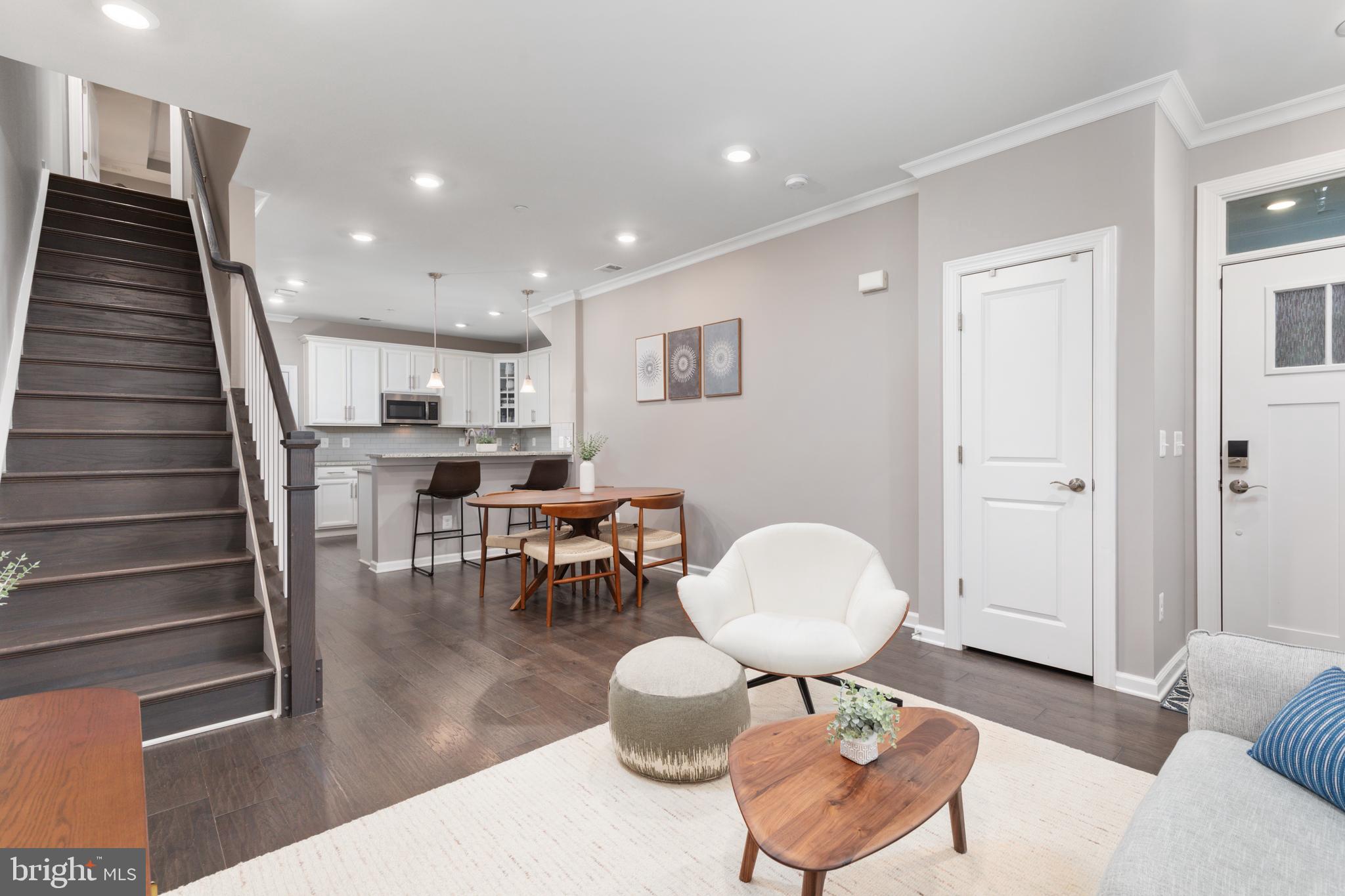 KINCORA - Residential Lease