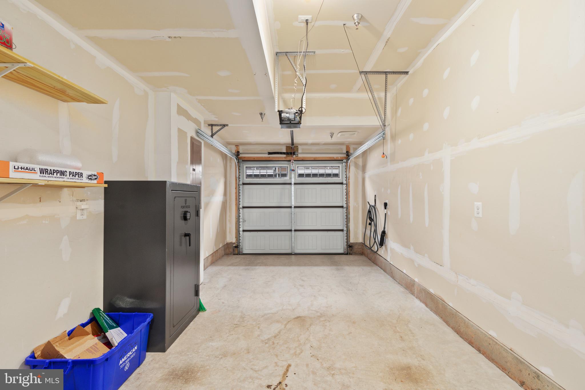 KINCORA - Residential Lease