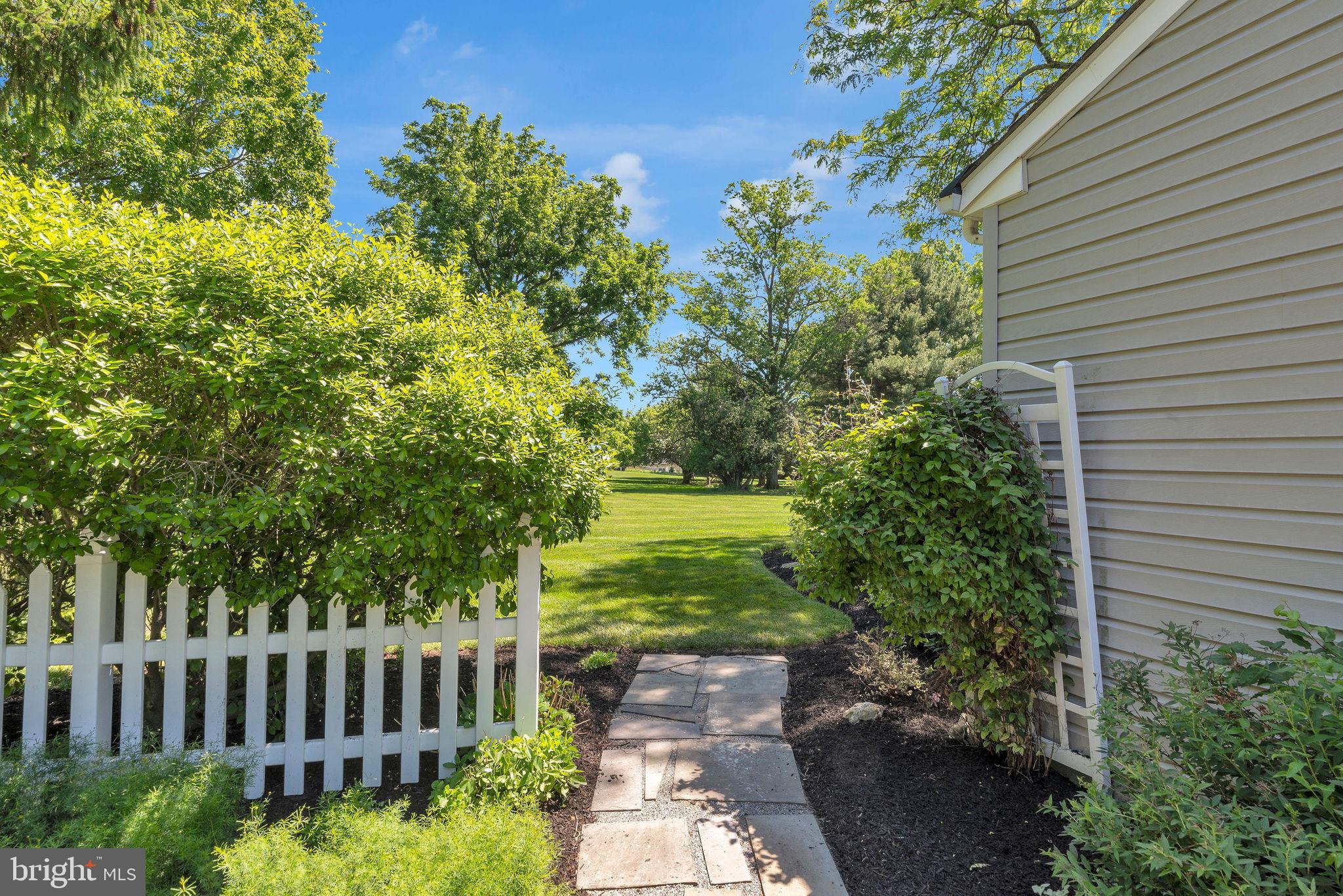 WOODRIDGE - Residential