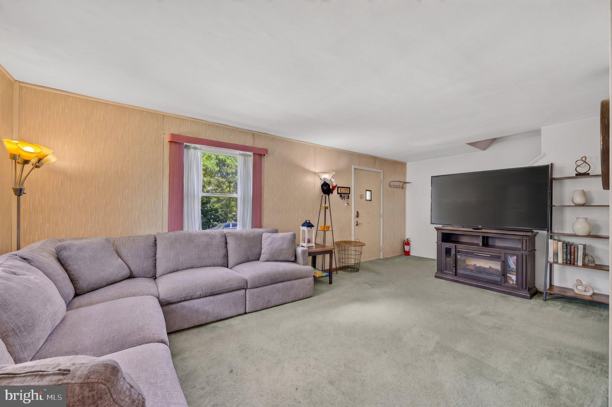 LITTLE LEHIGH MANOR - Residential