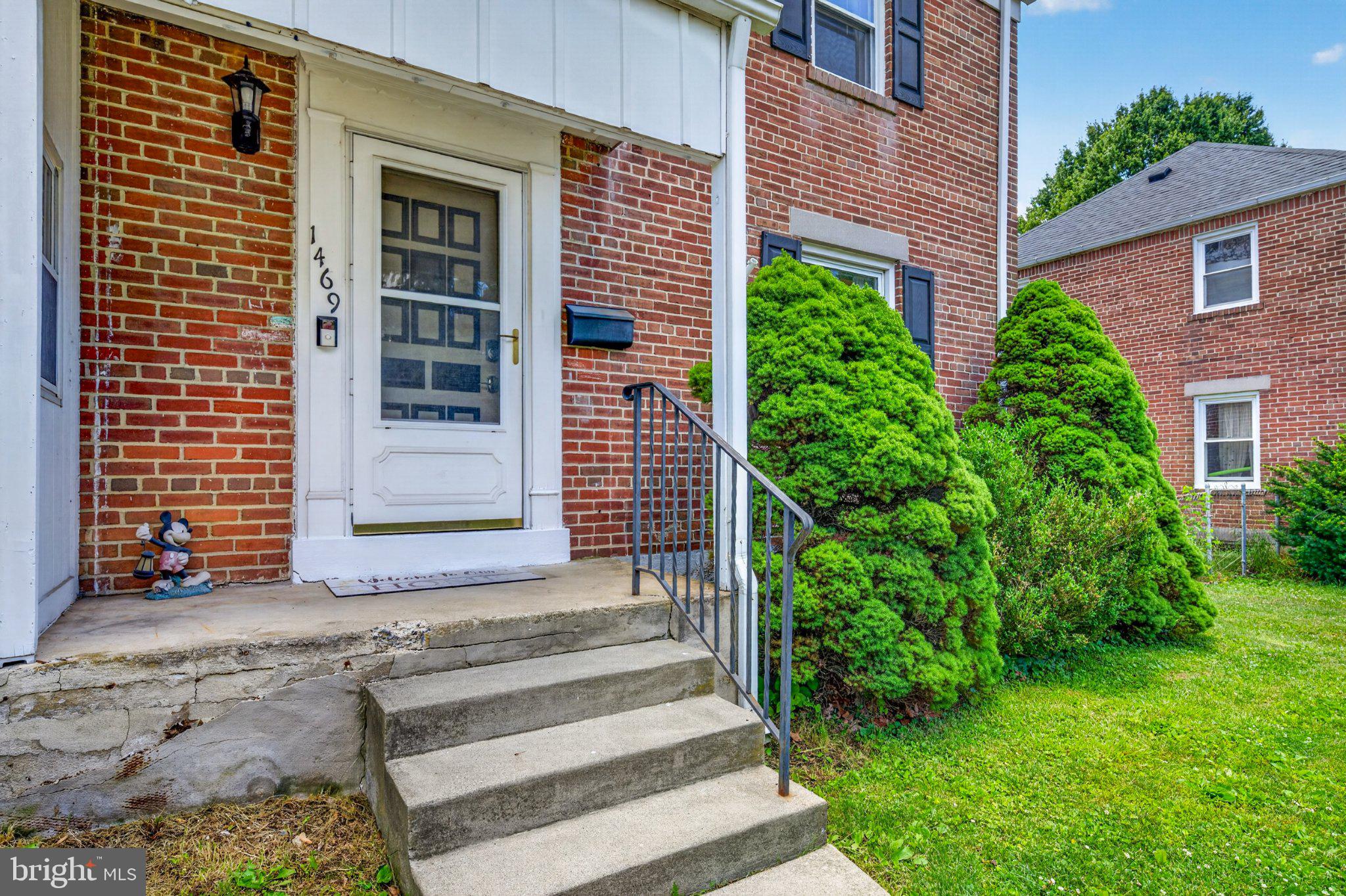 LITTLE LEHIGH MANOR - Residential