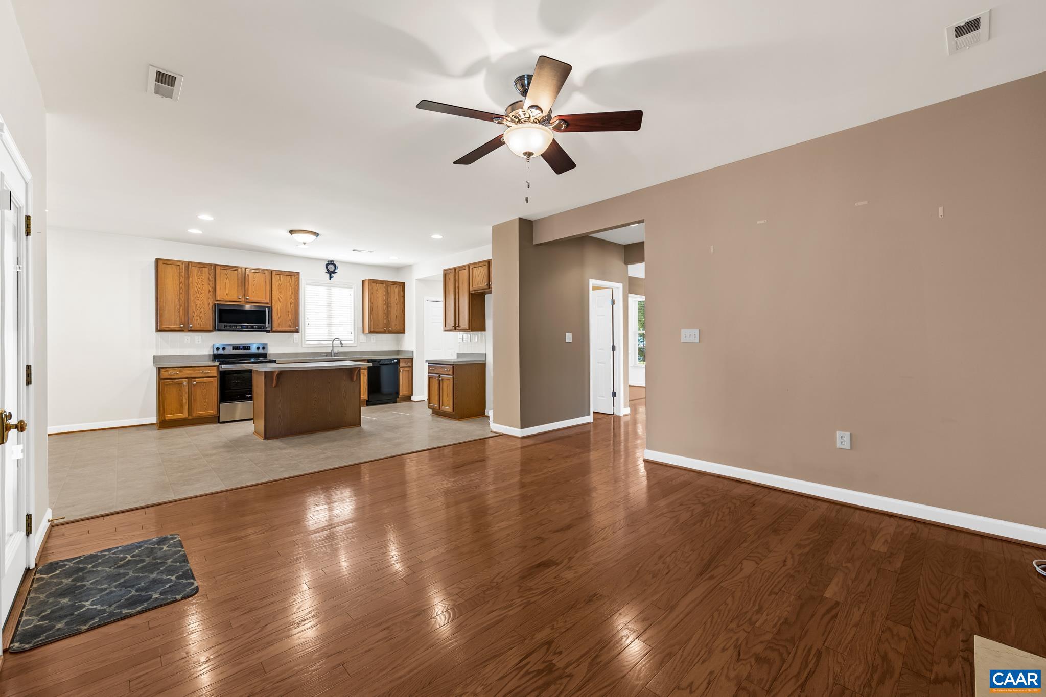 SPRING CREEK - Residential