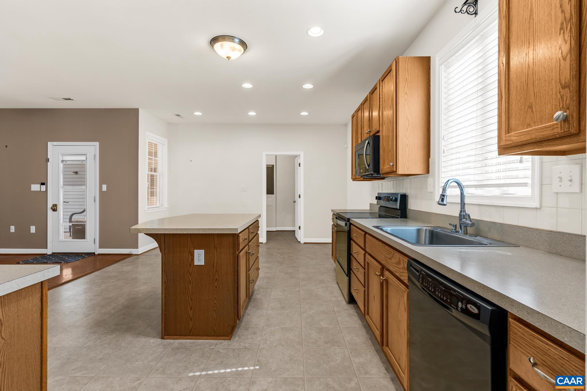SPRING CREEK - Residential