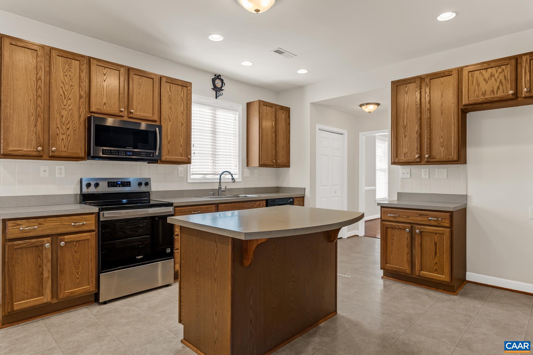SPRING CREEK - Residential