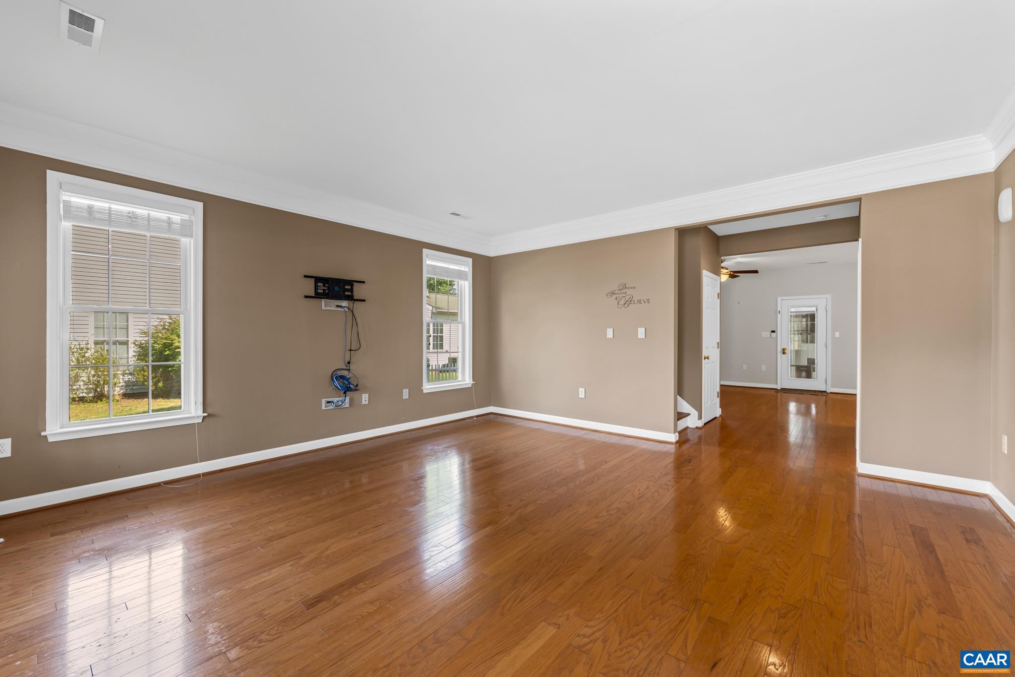 SPRING CREEK - Residential