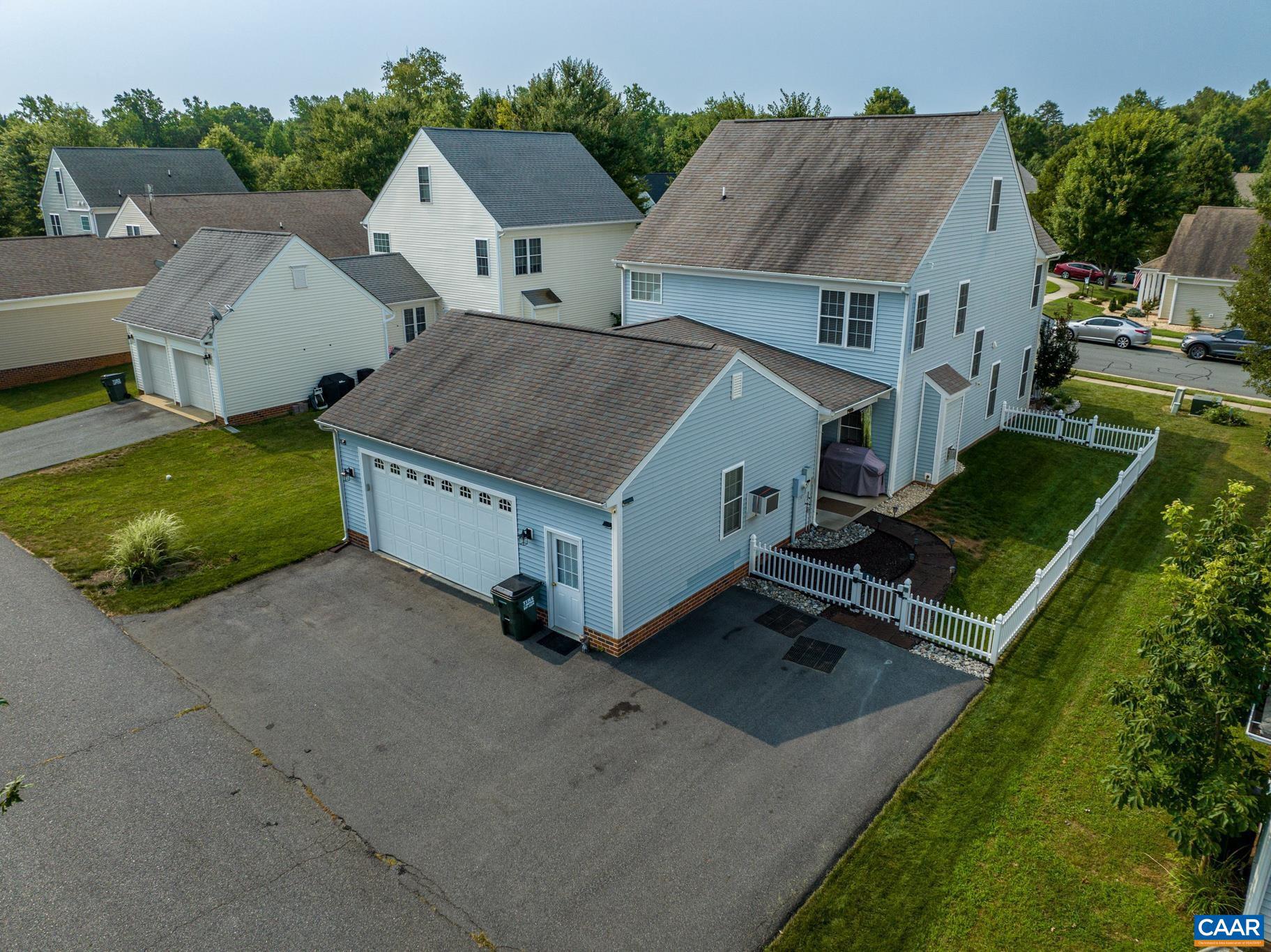 SPRING CREEK - Residential