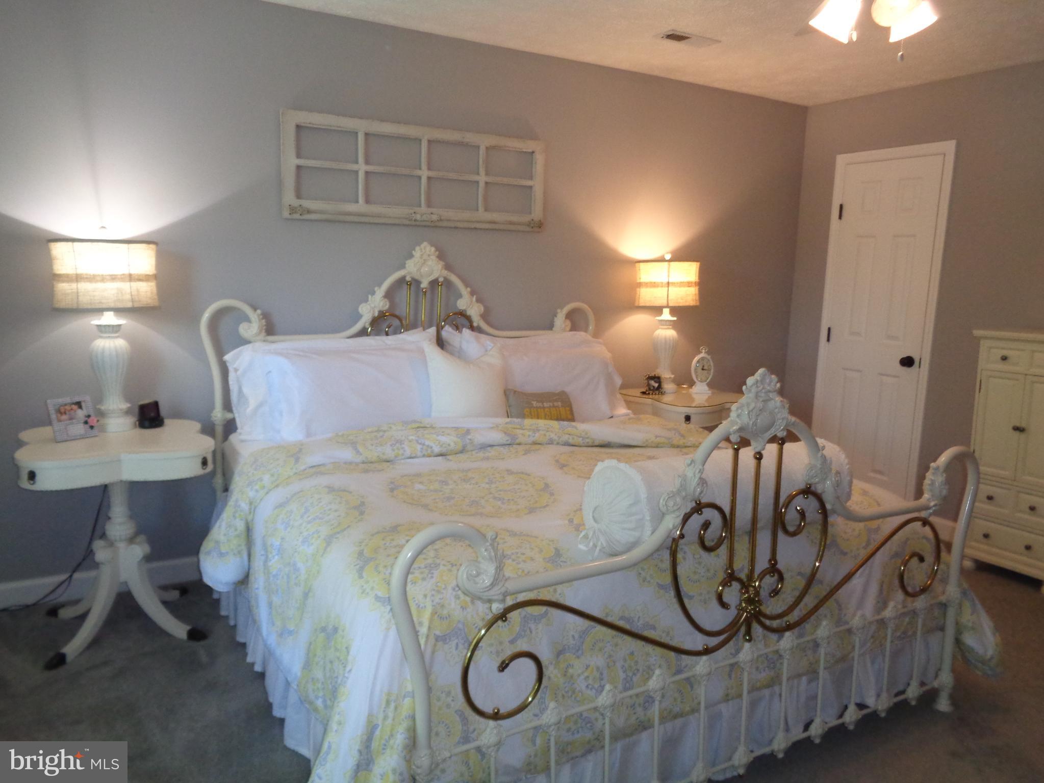 PERRY HALL FARMS - Residential