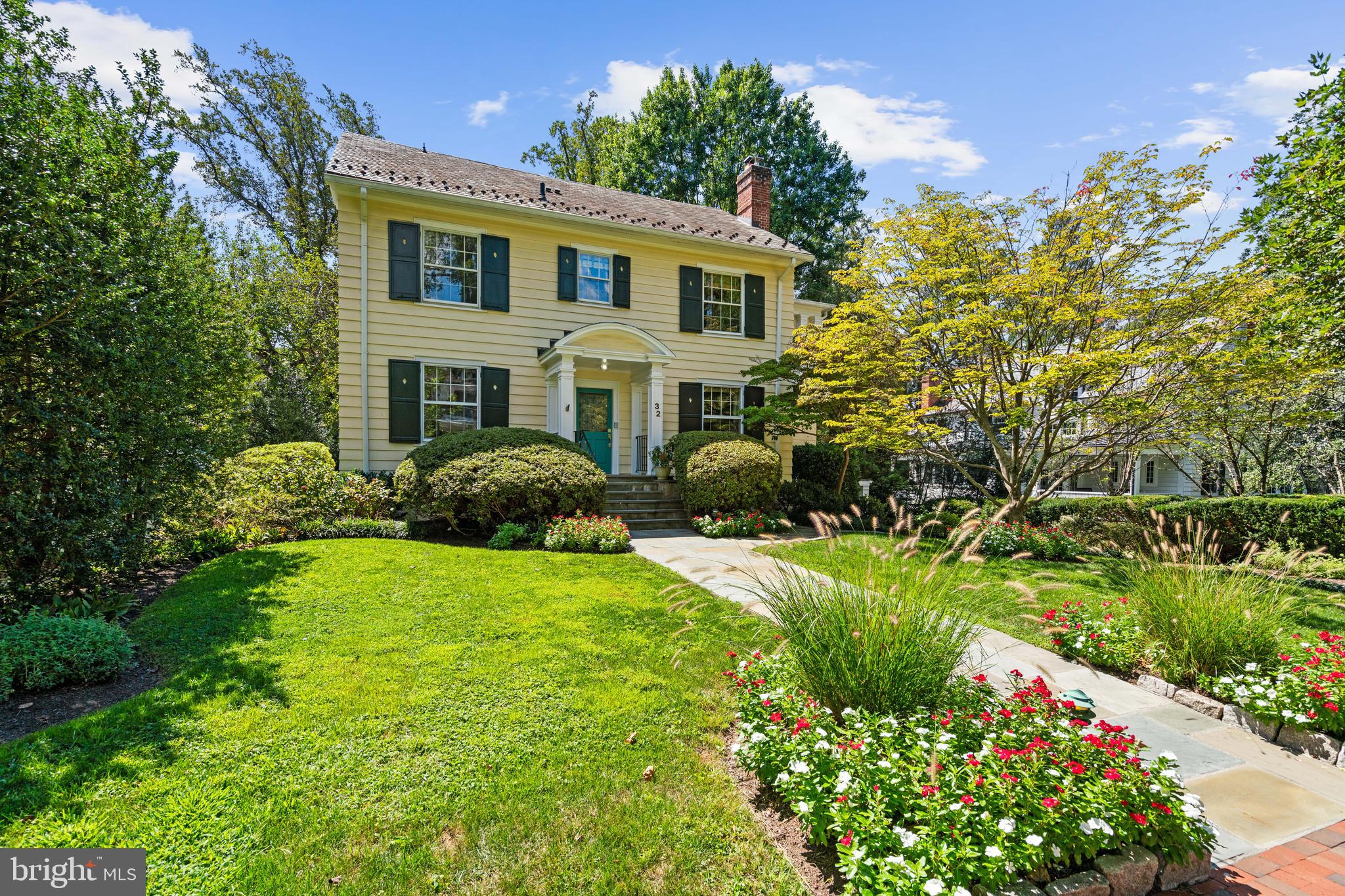 CHEVY CHASE VILLAGE - Residential