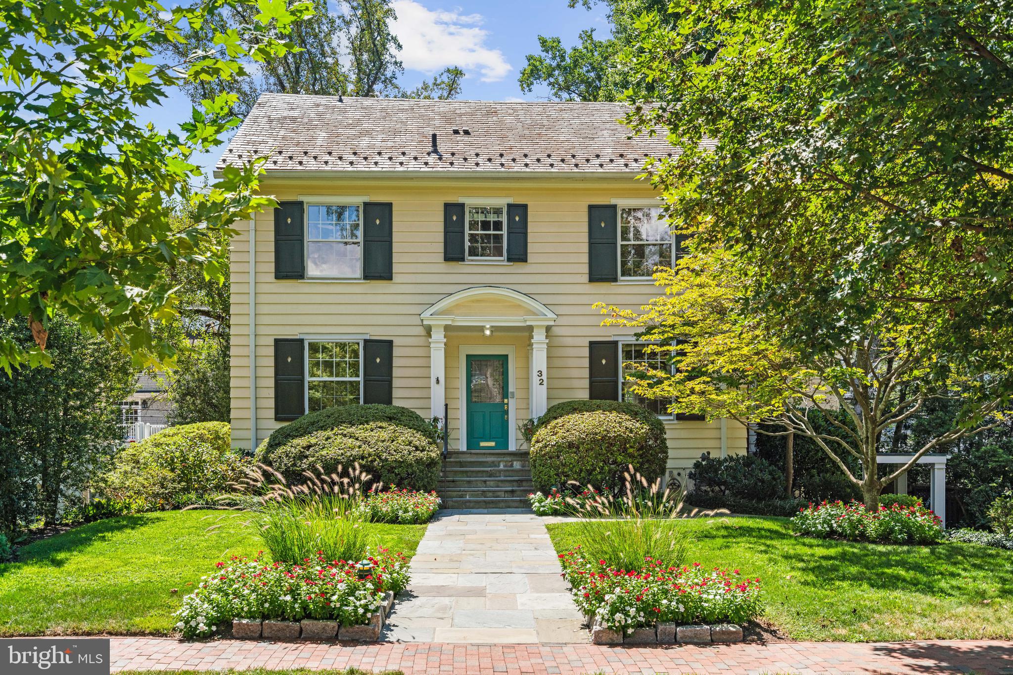 CHEVY CHASE VILLAGE - Residential