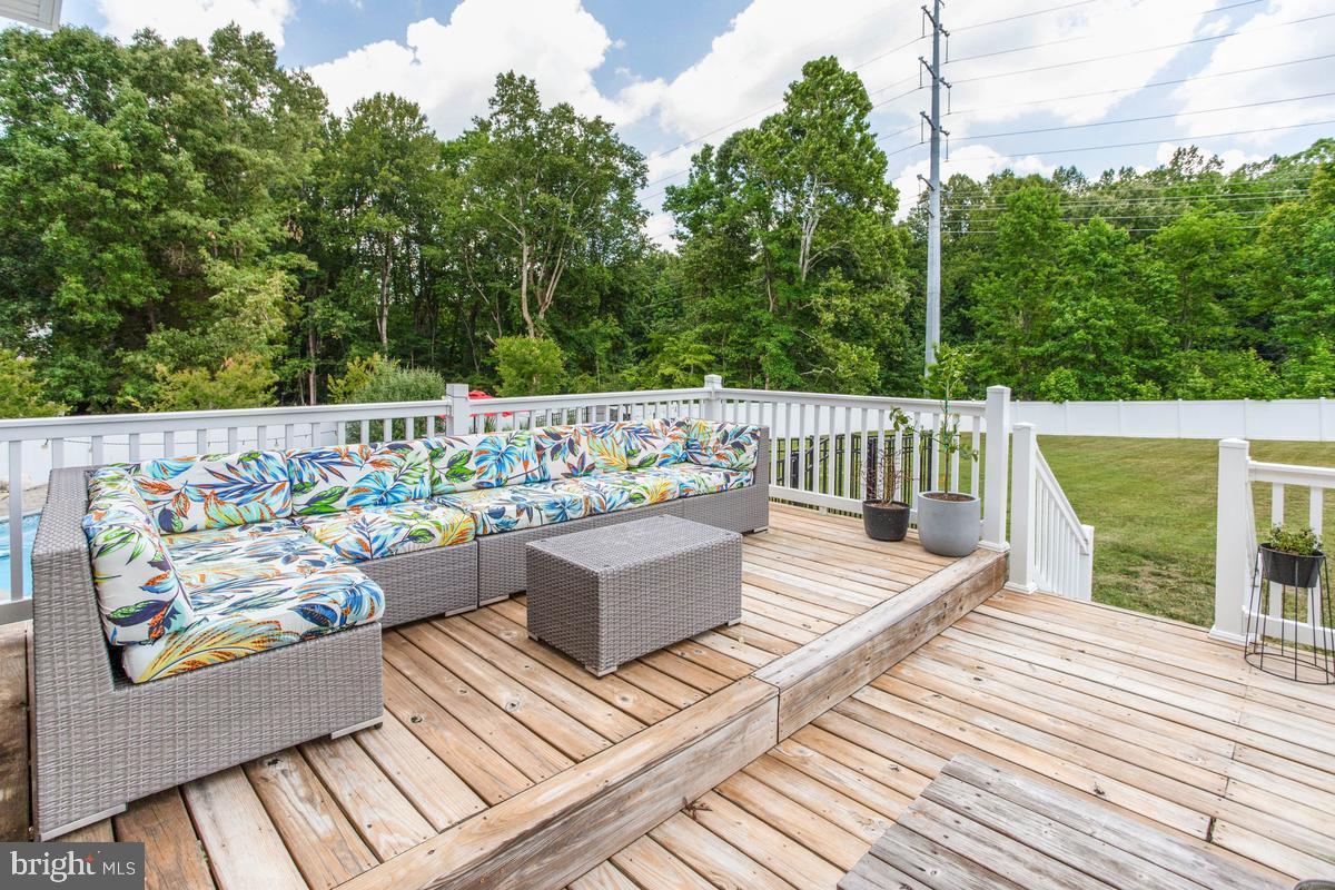 BROOK HOLLAND ESTATES - Residential