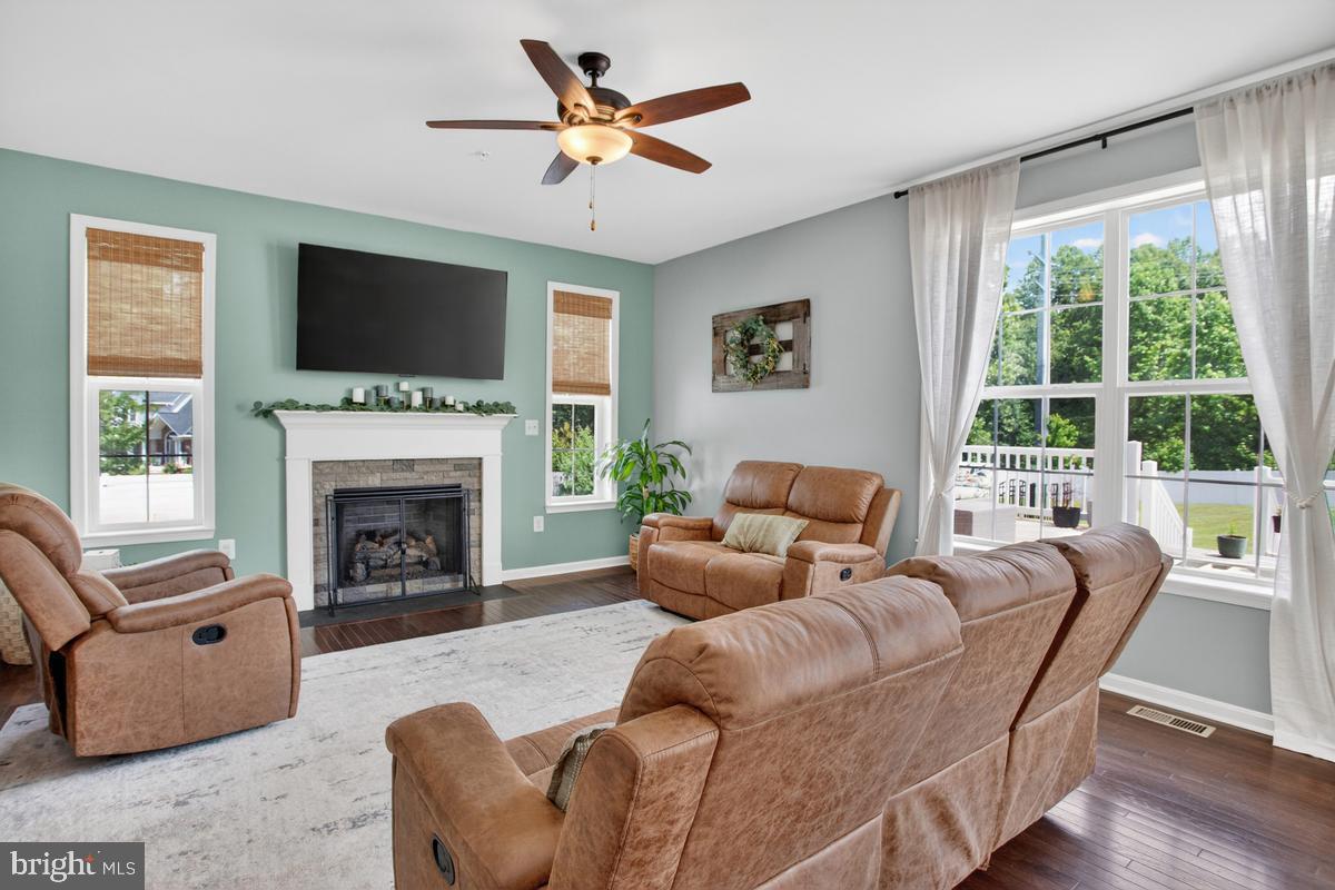 BROOK HOLLAND ESTATES - Residential
