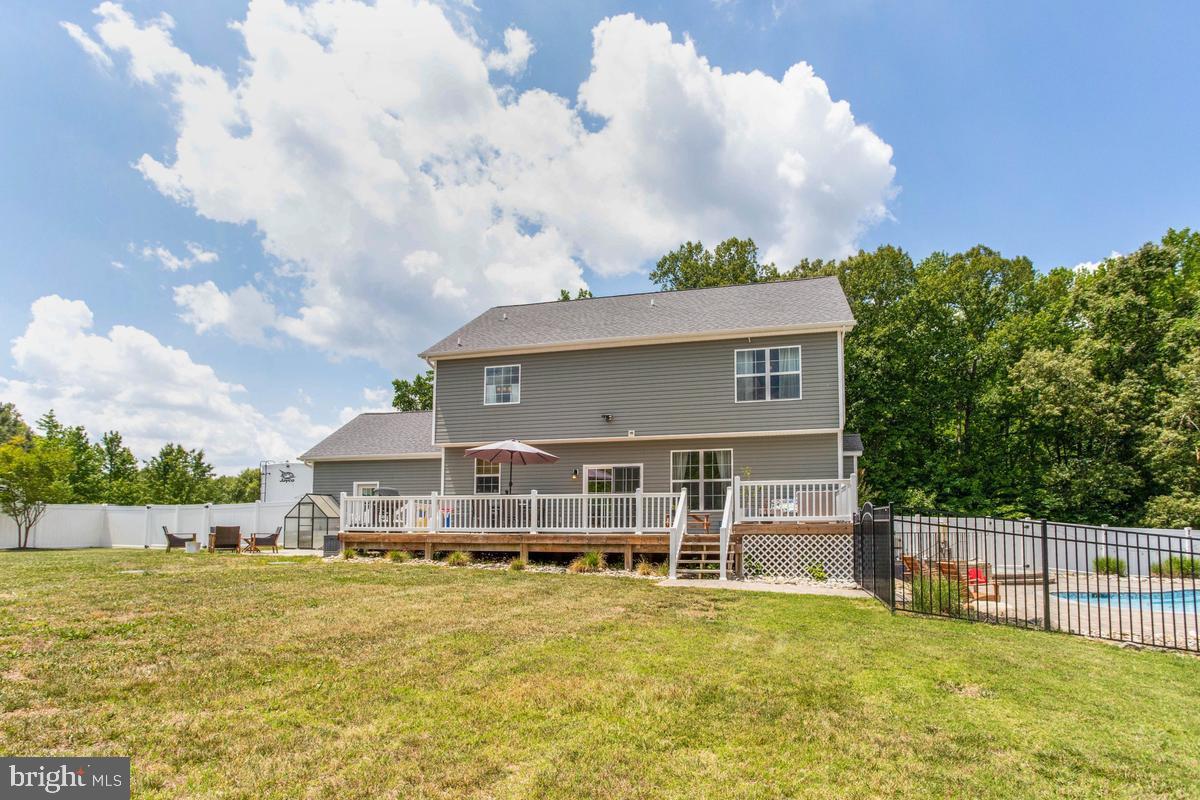 BROOK HOLLAND ESTATES - Residential