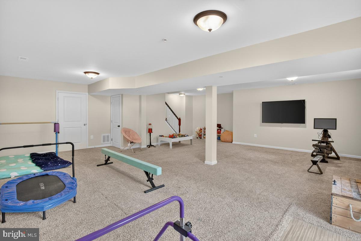 BROOK HOLLAND ESTATES - Residential