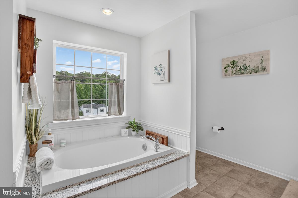 BROOK HOLLAND ESTATES - Residential