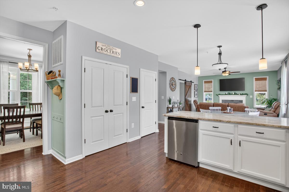 BROOK HOLLAND ESTATES - Residential