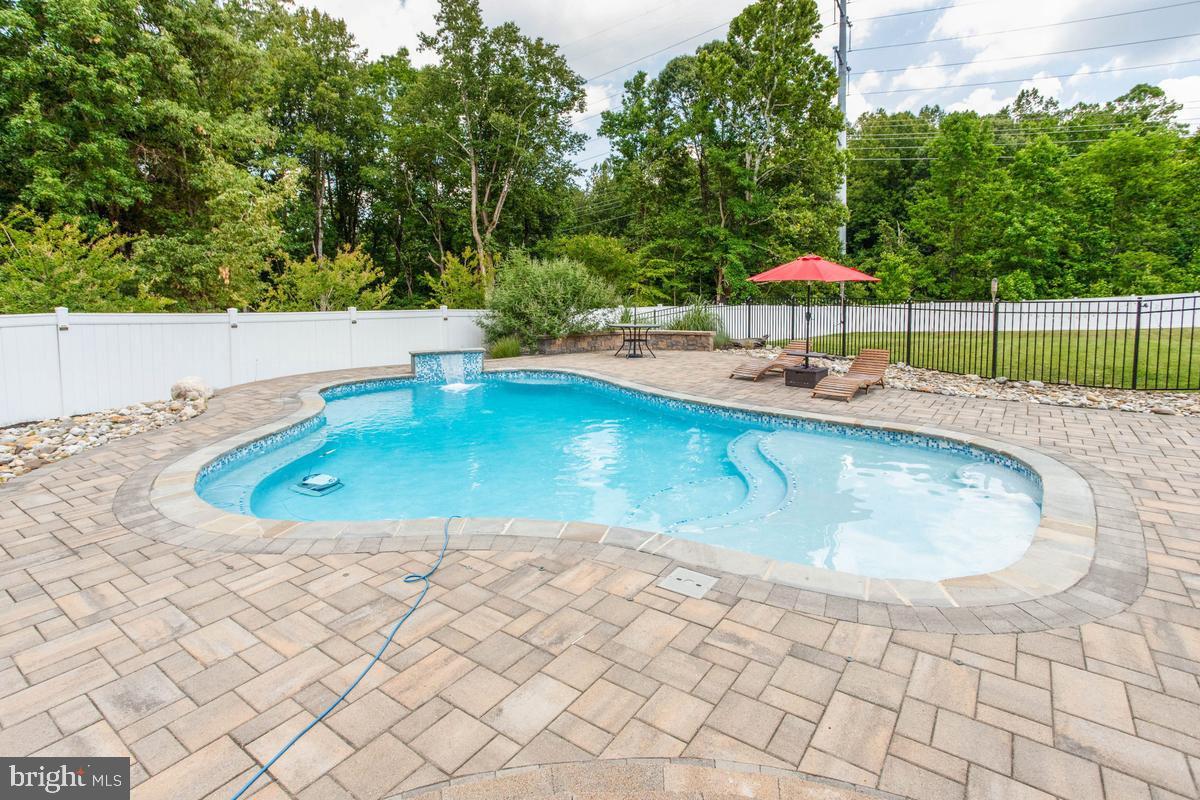 BROOK HOLLAND ESTATES - Residential