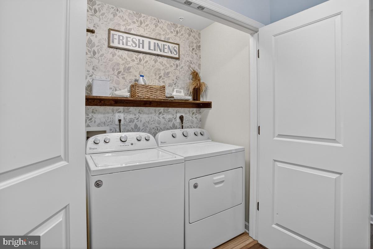 BROOK HOLLAND ESTATES - Residential