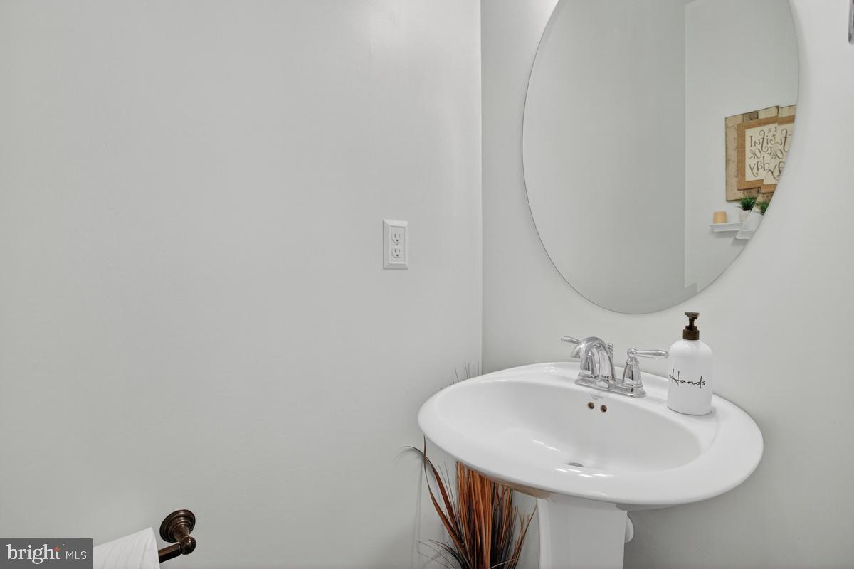 BROOK HOLLAND ESTATES - Residential