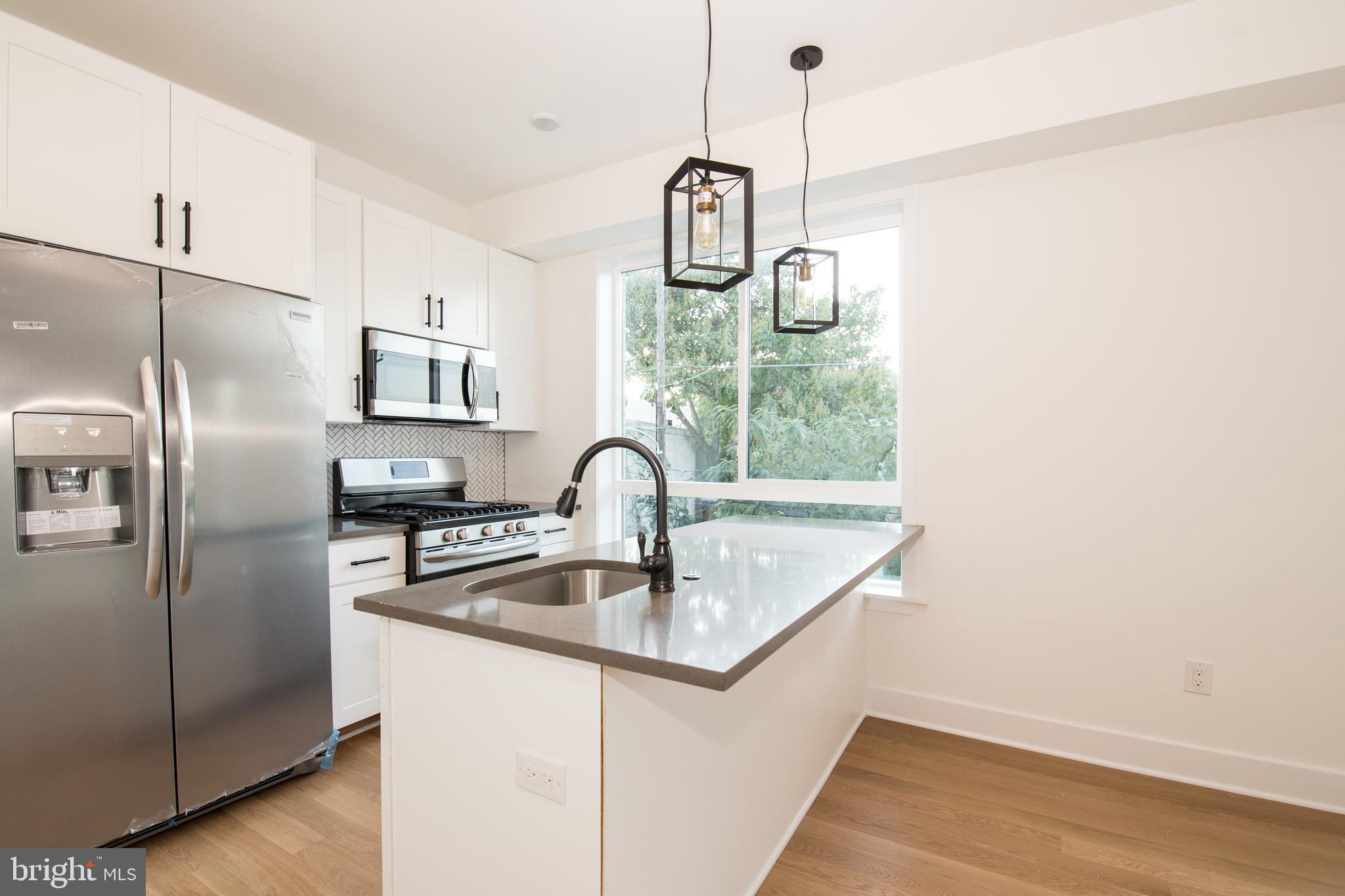 TEMPLE UNIVERSITY - Residential Lease