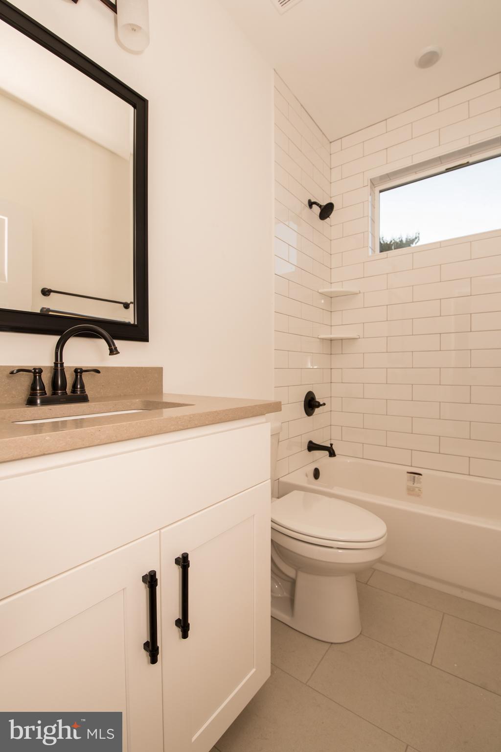 TEMPLE UNIVERSITY - Residential Lease