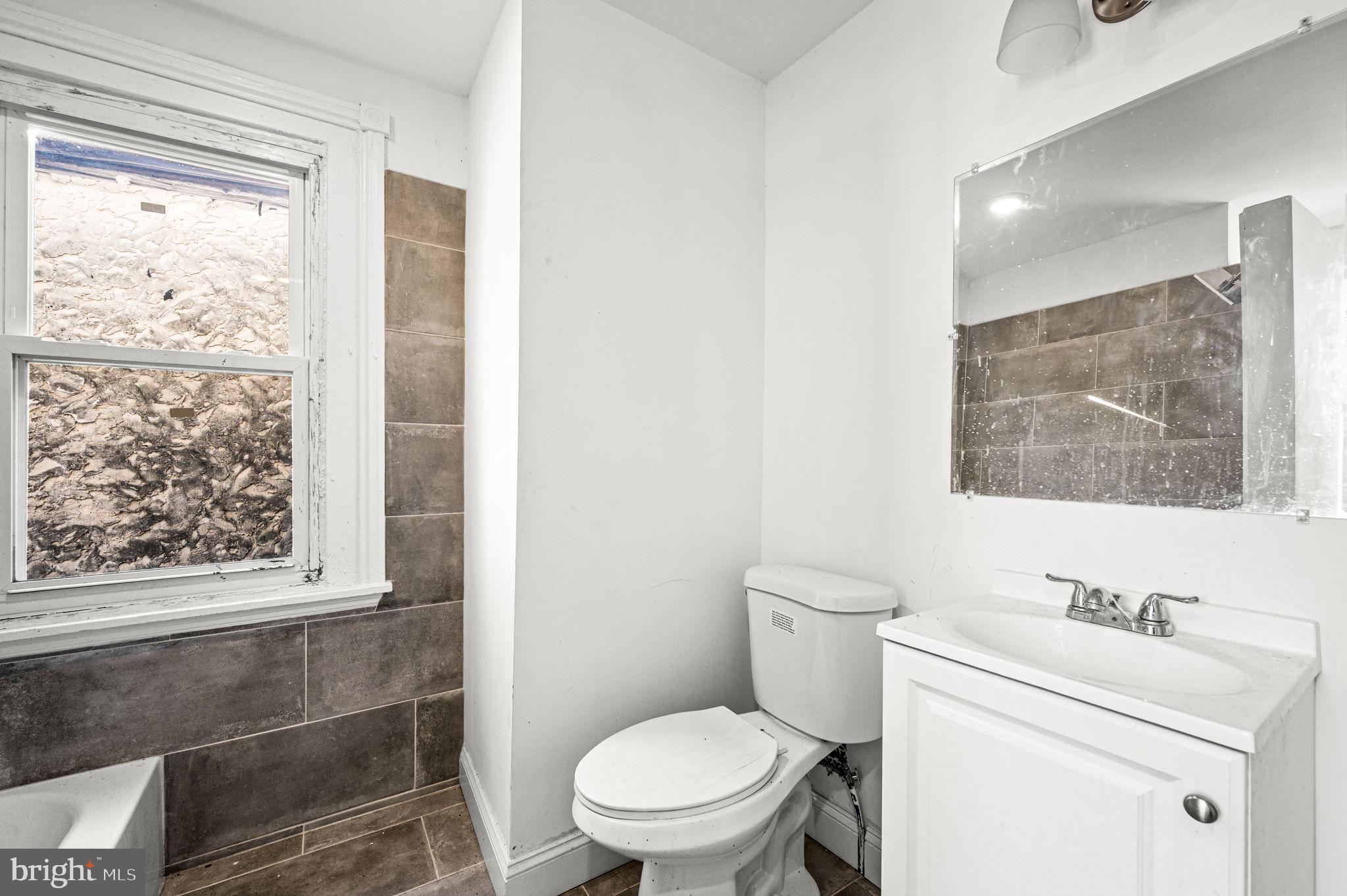 SQUIRREL HILL - Residential