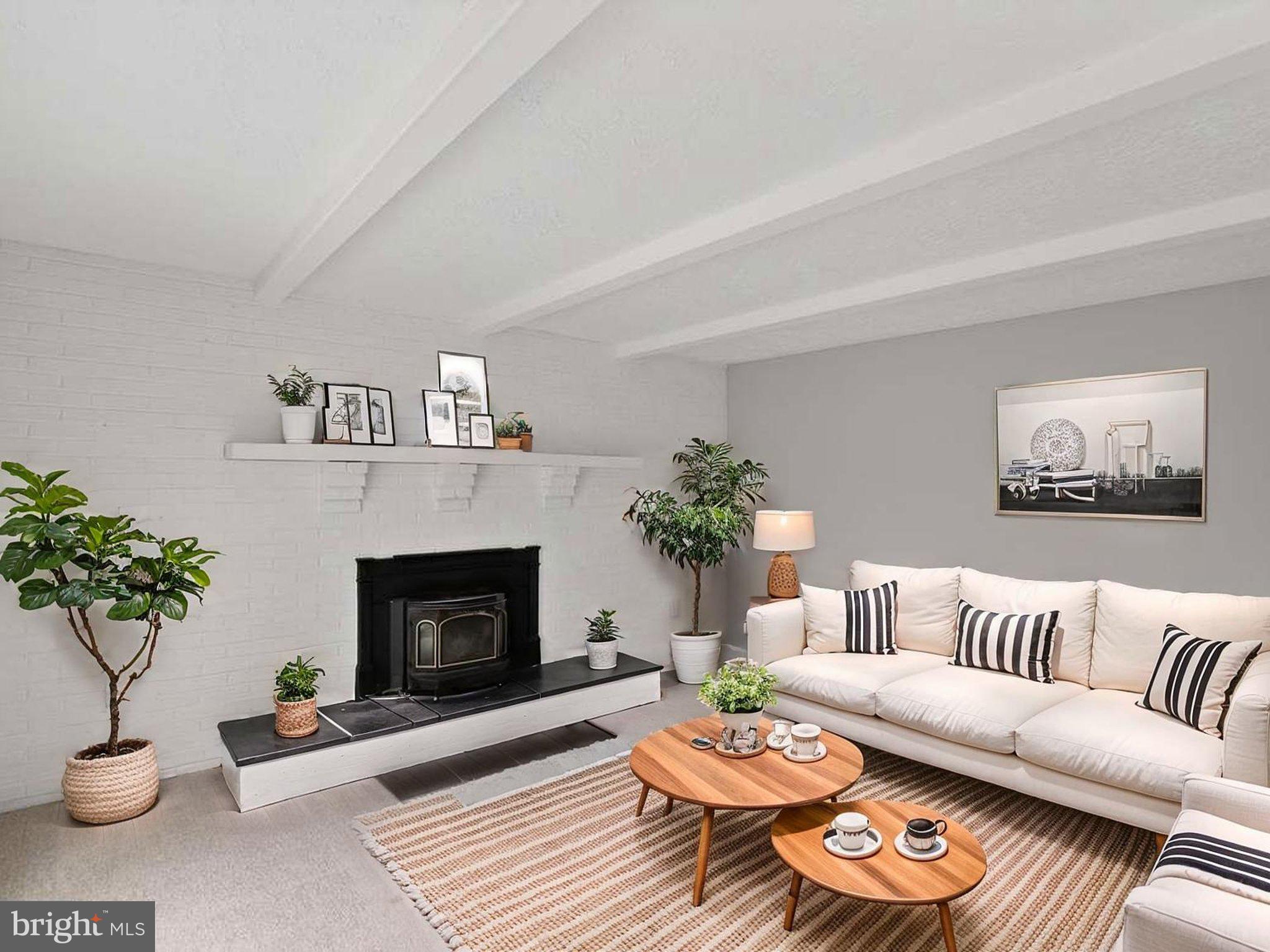 SANDY SPRING ESTATES - Residential