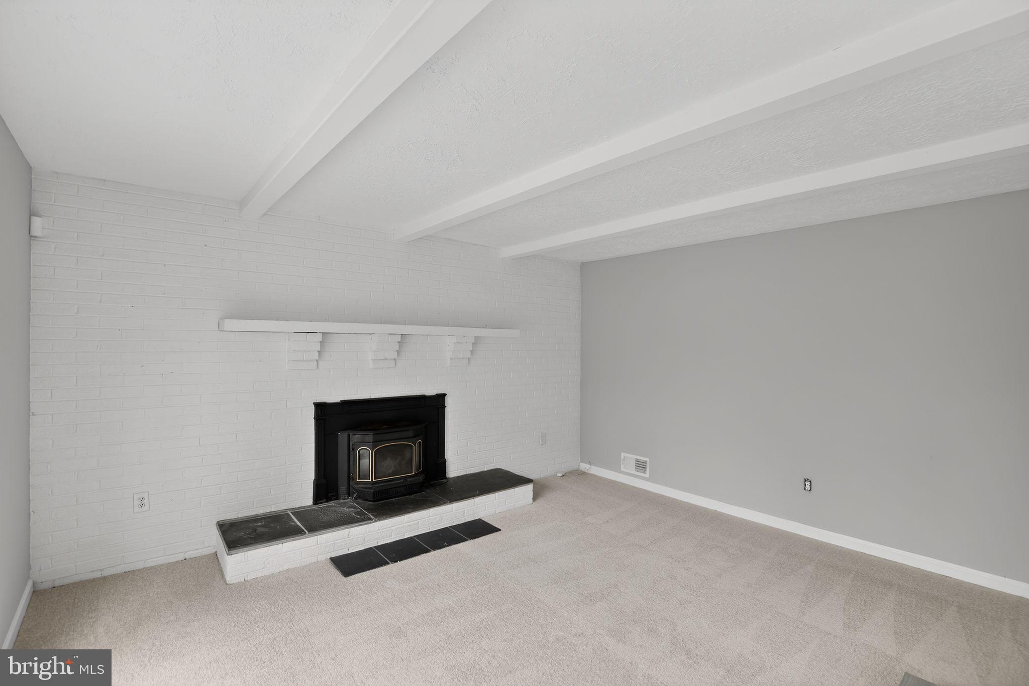 SANDY SPRING ESTATES - Residential