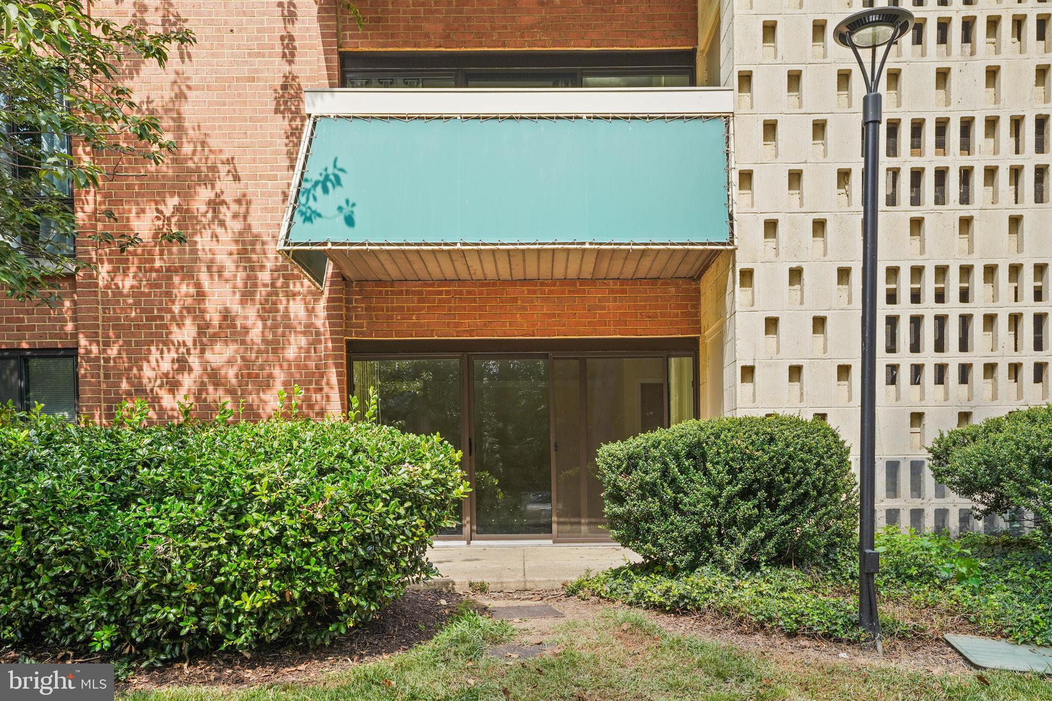 LAFAYETTE PARK CONDOMINIUM - Residential