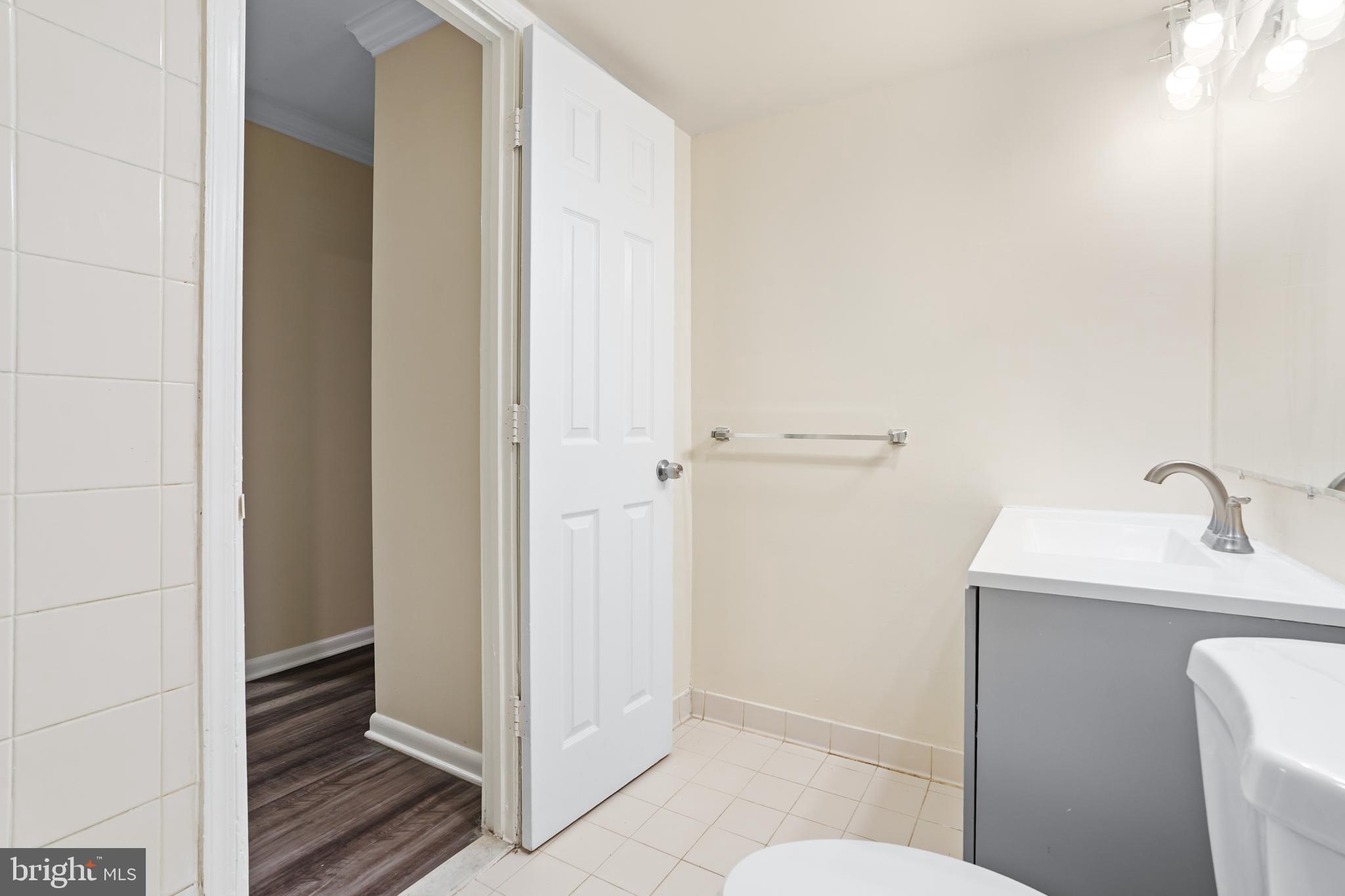 LAFAYETTE PARK CONDOMINIUM - Residential