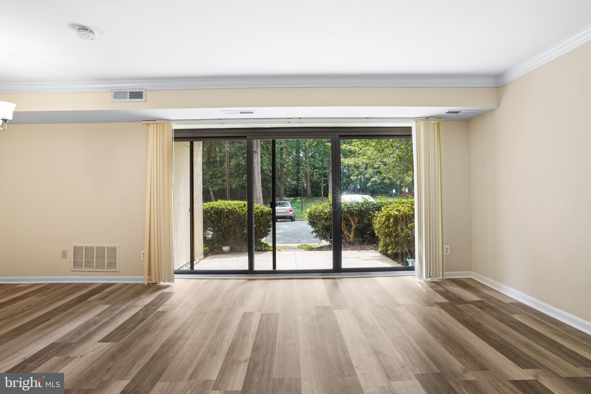 LAFAYETTE PARK CONDOMINIUM - Residential