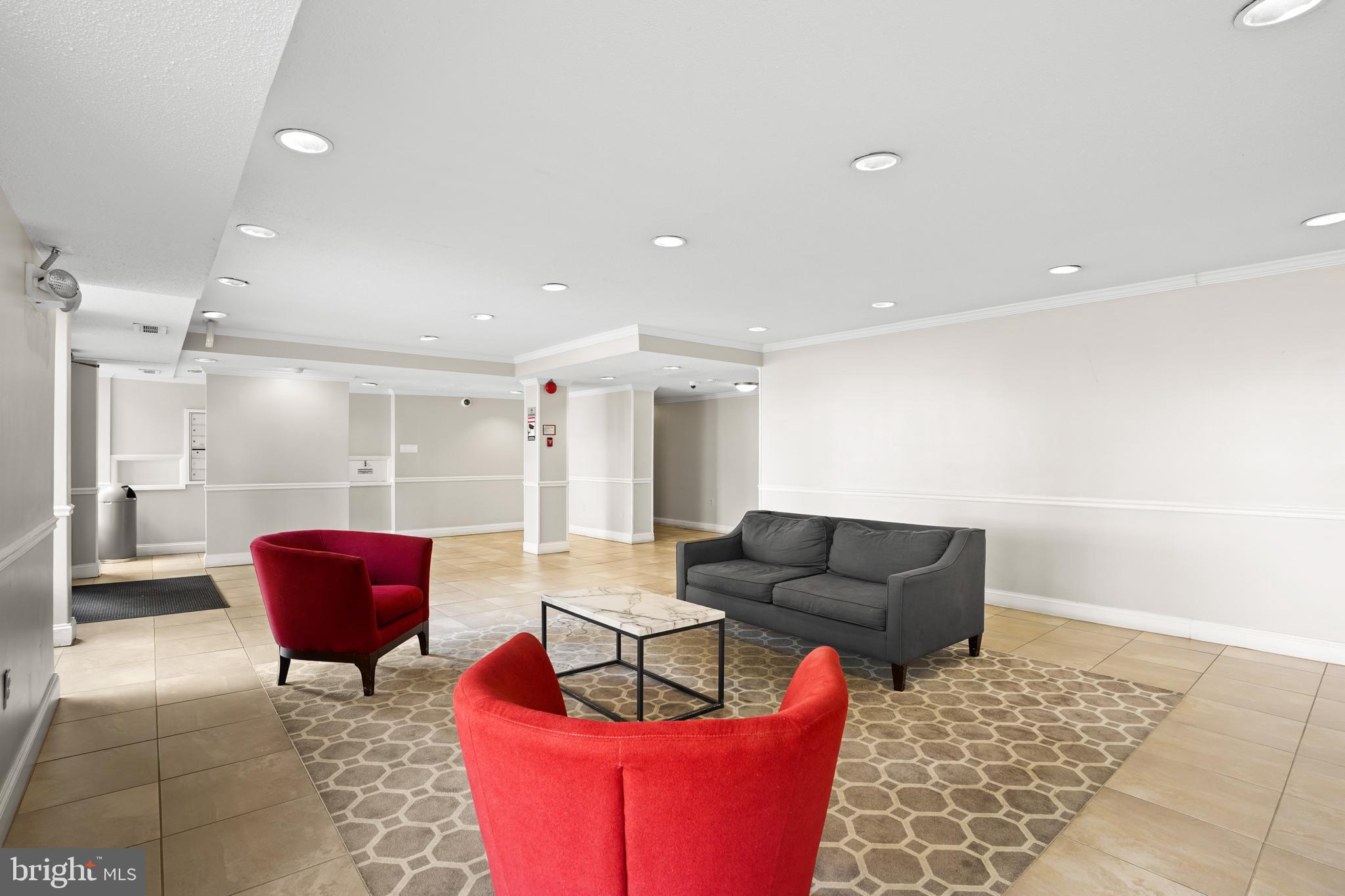LAFAYETTE PARK CONDOMINIUM - Residential