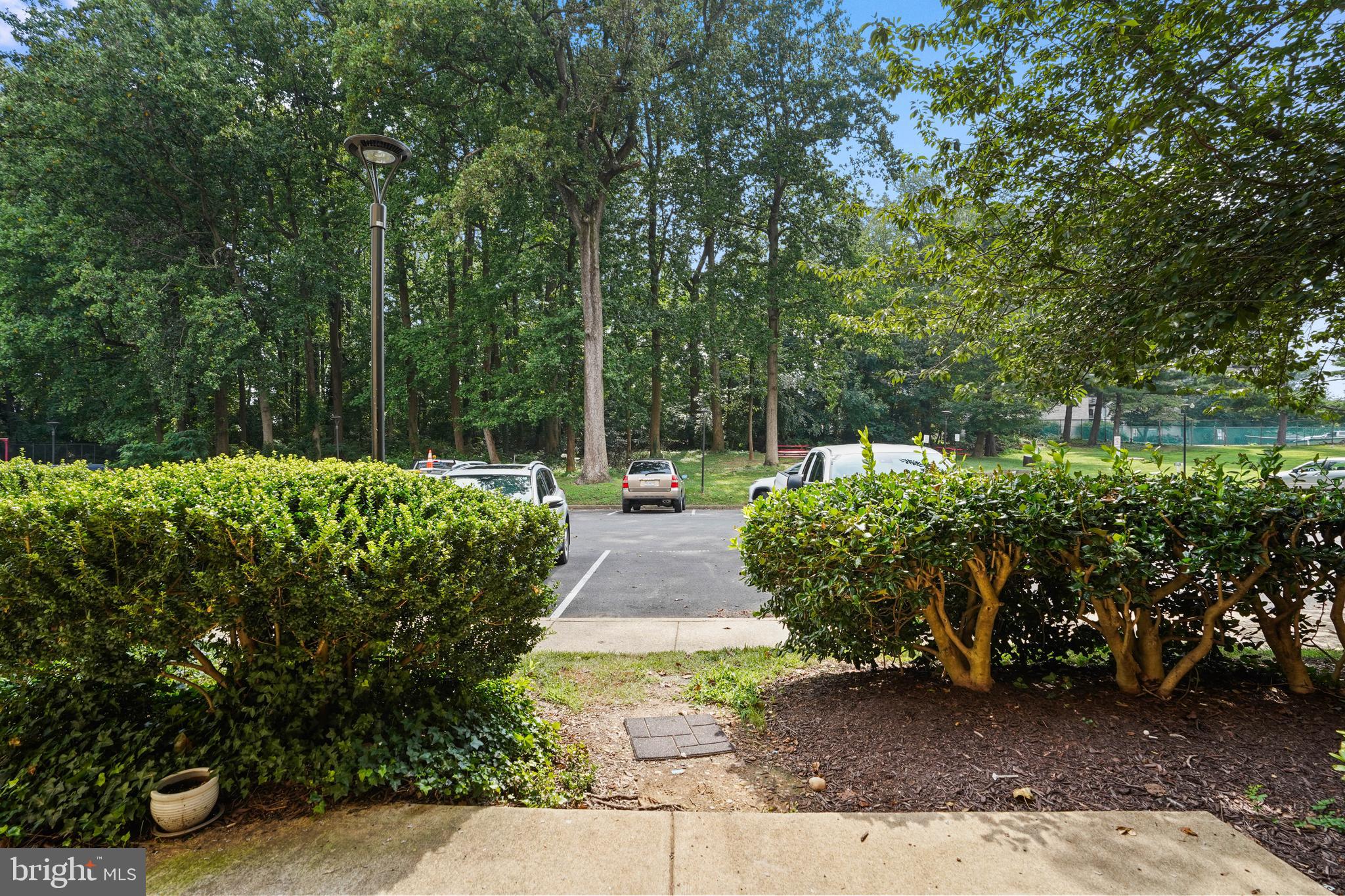 LAFAYETTE PARK CONDOMINIUM - Residential