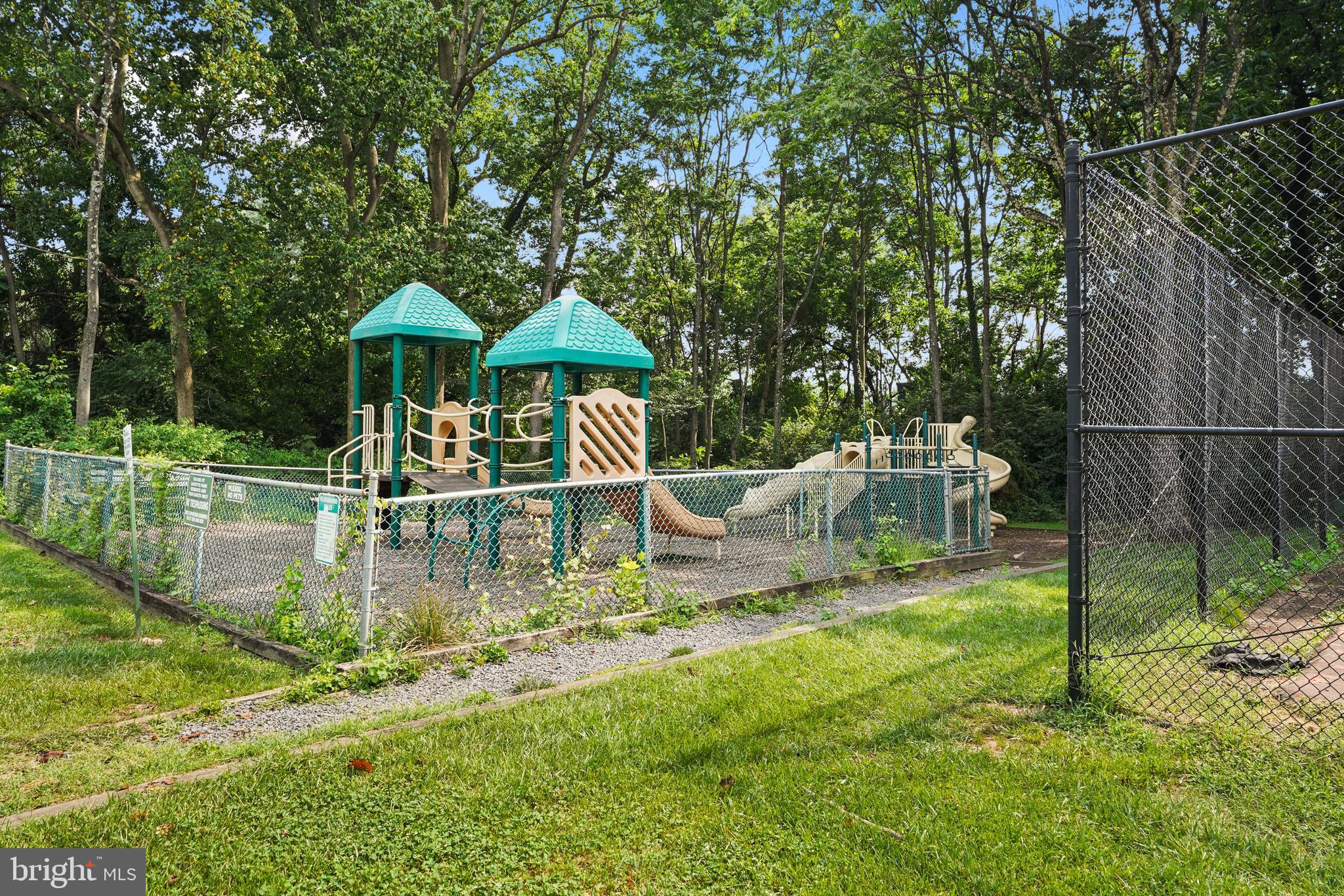 LAFAYETTE PARK CONDOMINIUM - Residential