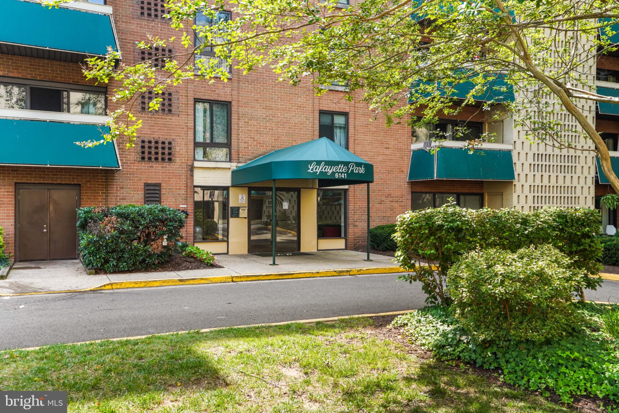 LAFAYETTE PARK CONDOMINIUM - Residential