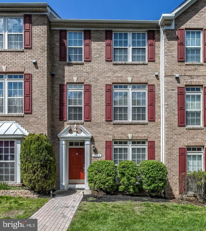 VILLAGES OF DORCHESTER - Residential