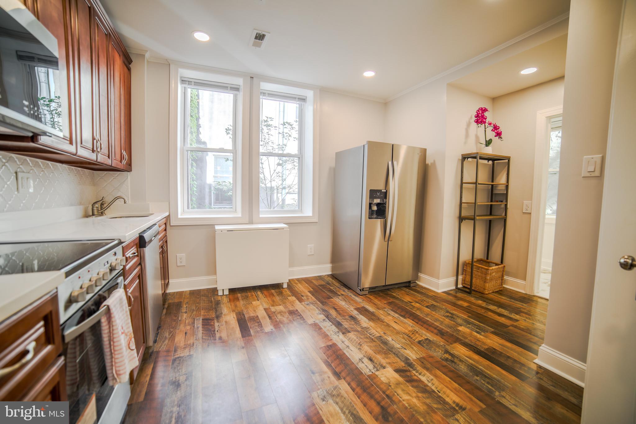 WASHINGTON SQ WEST - Residential