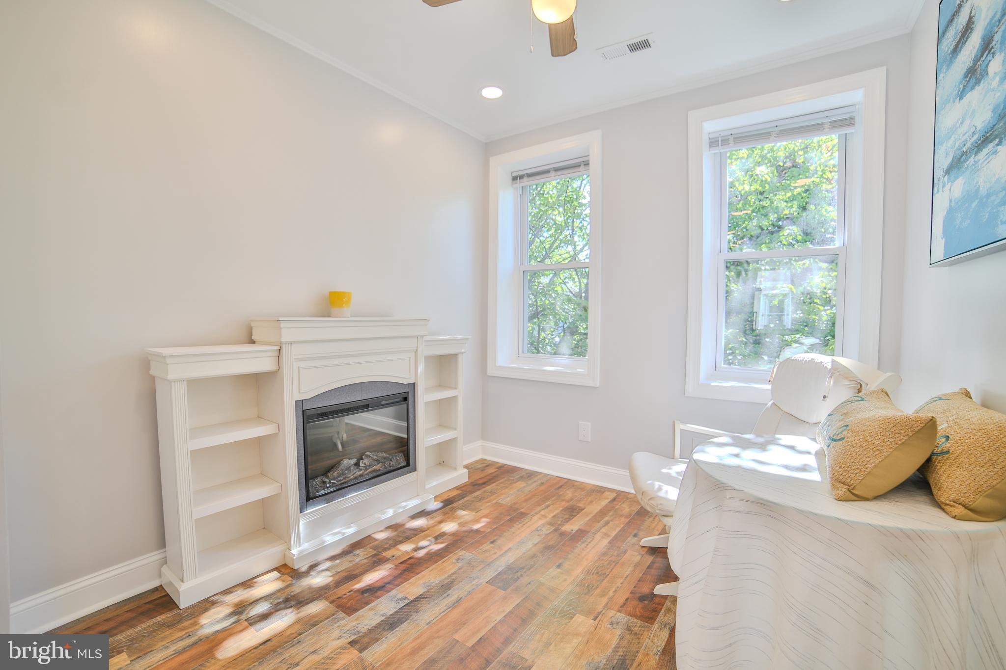 WASHINGTON SQ WEST - Residential