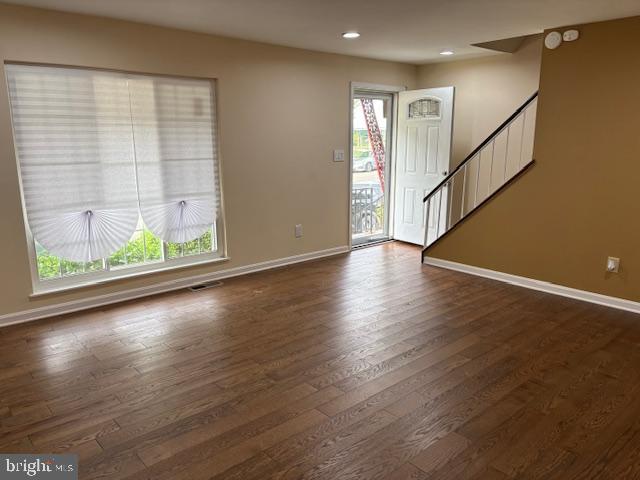 HOLLY PARK - Residential
