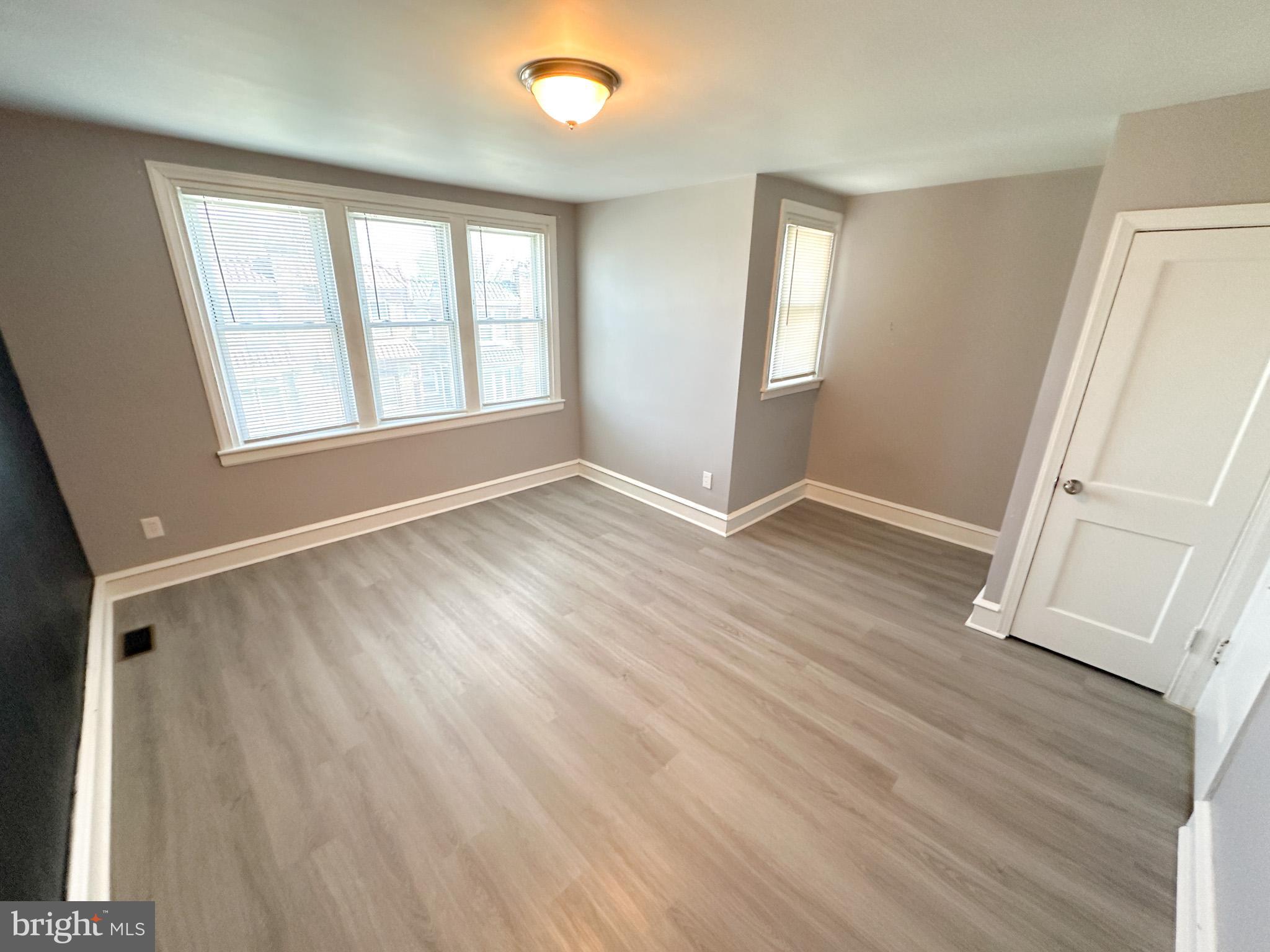 WEST OAK LANE - Residential Lease