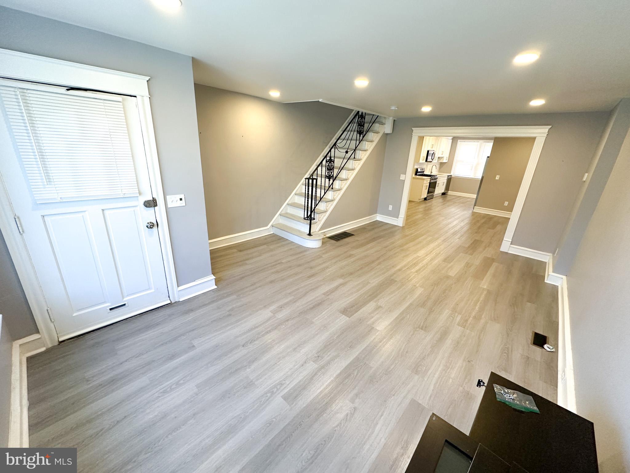 WEST OAK LANE - Residential Lease