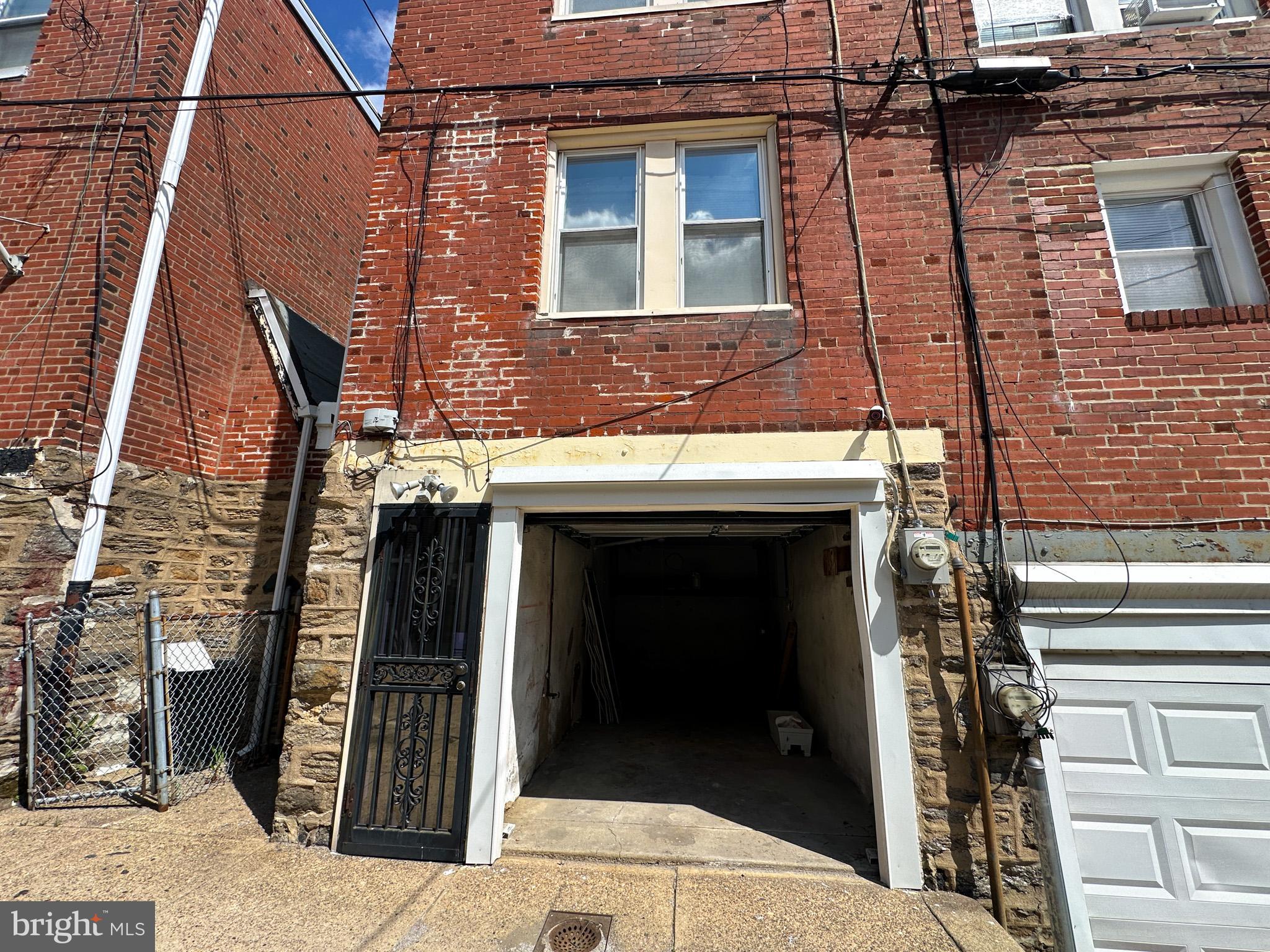 WEST OAK LANE - Residential Lease