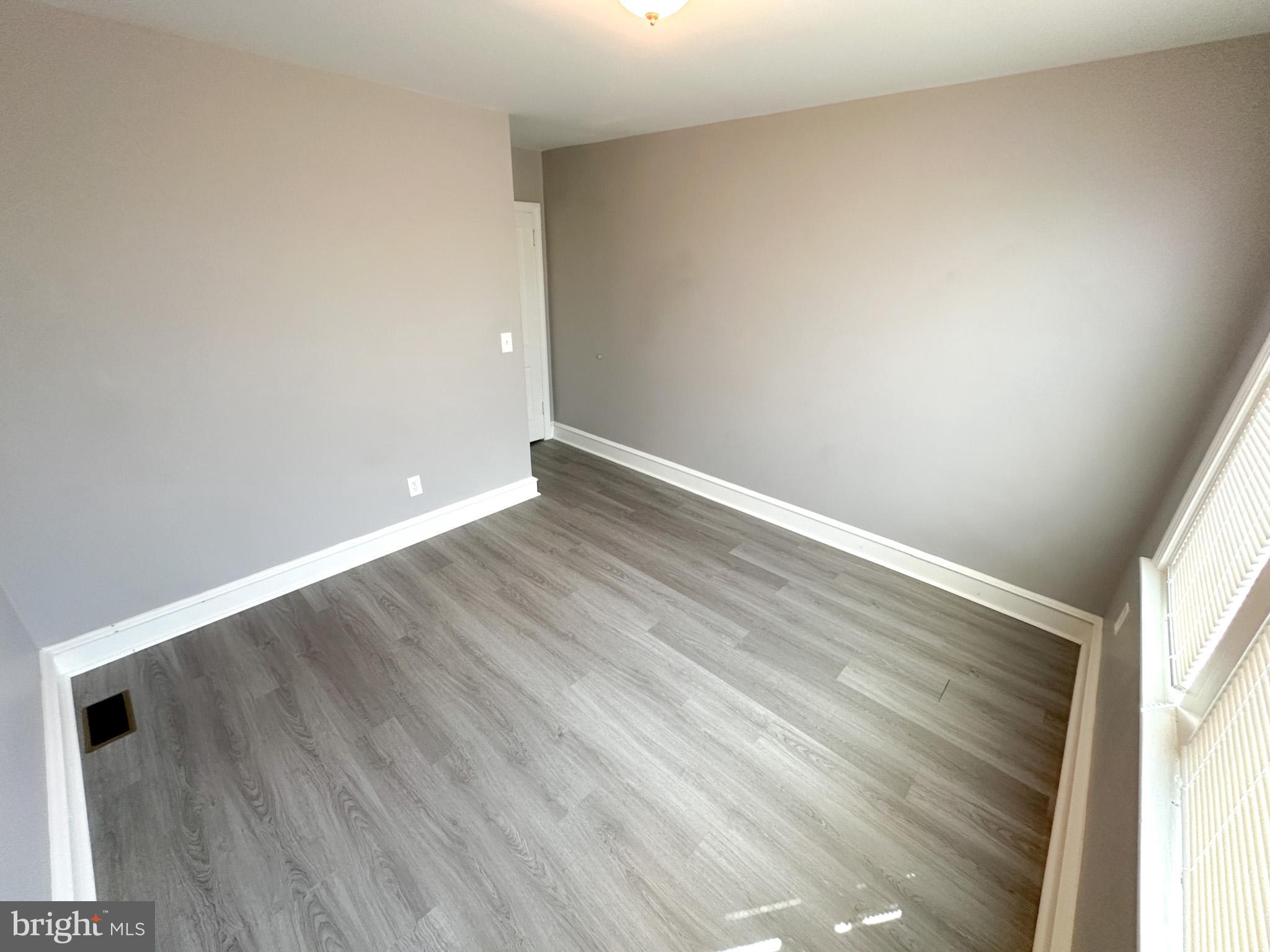 WEST OAK LANE - Residential Lease