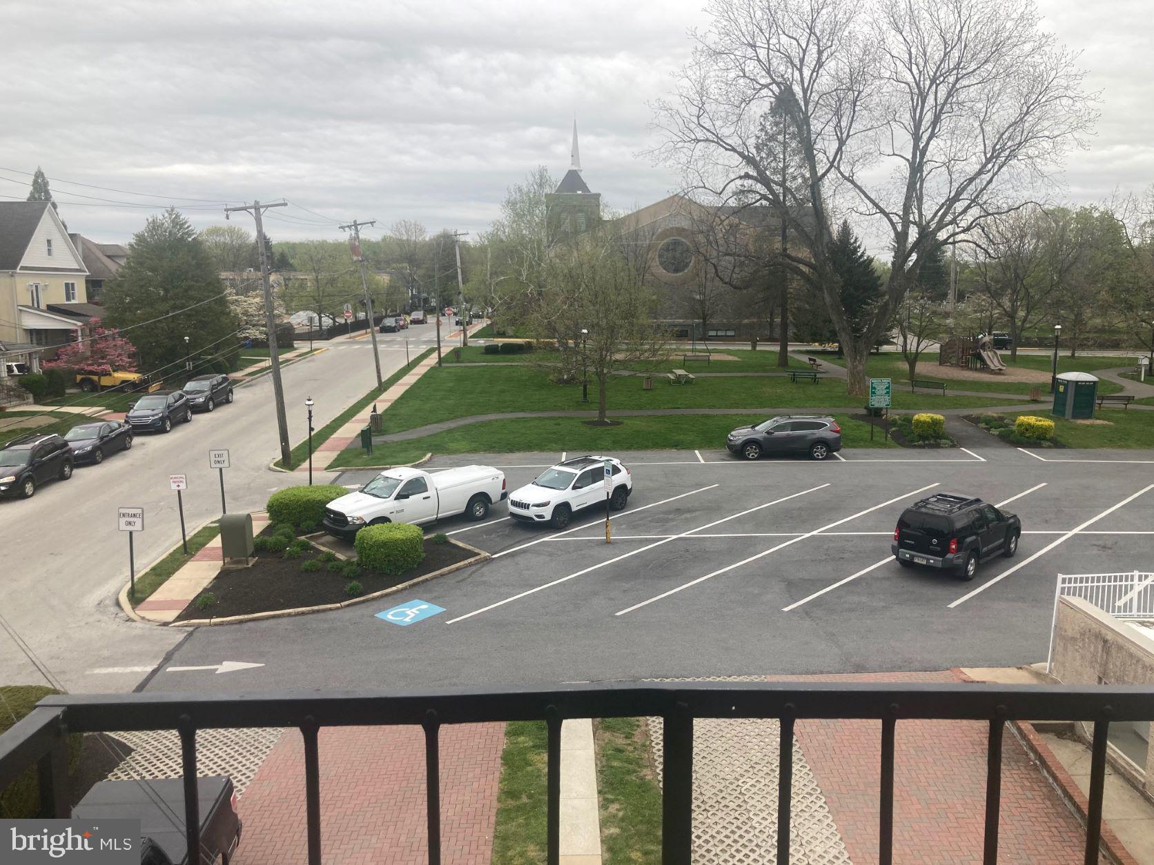 PARKVIEW - Commercial Sale
