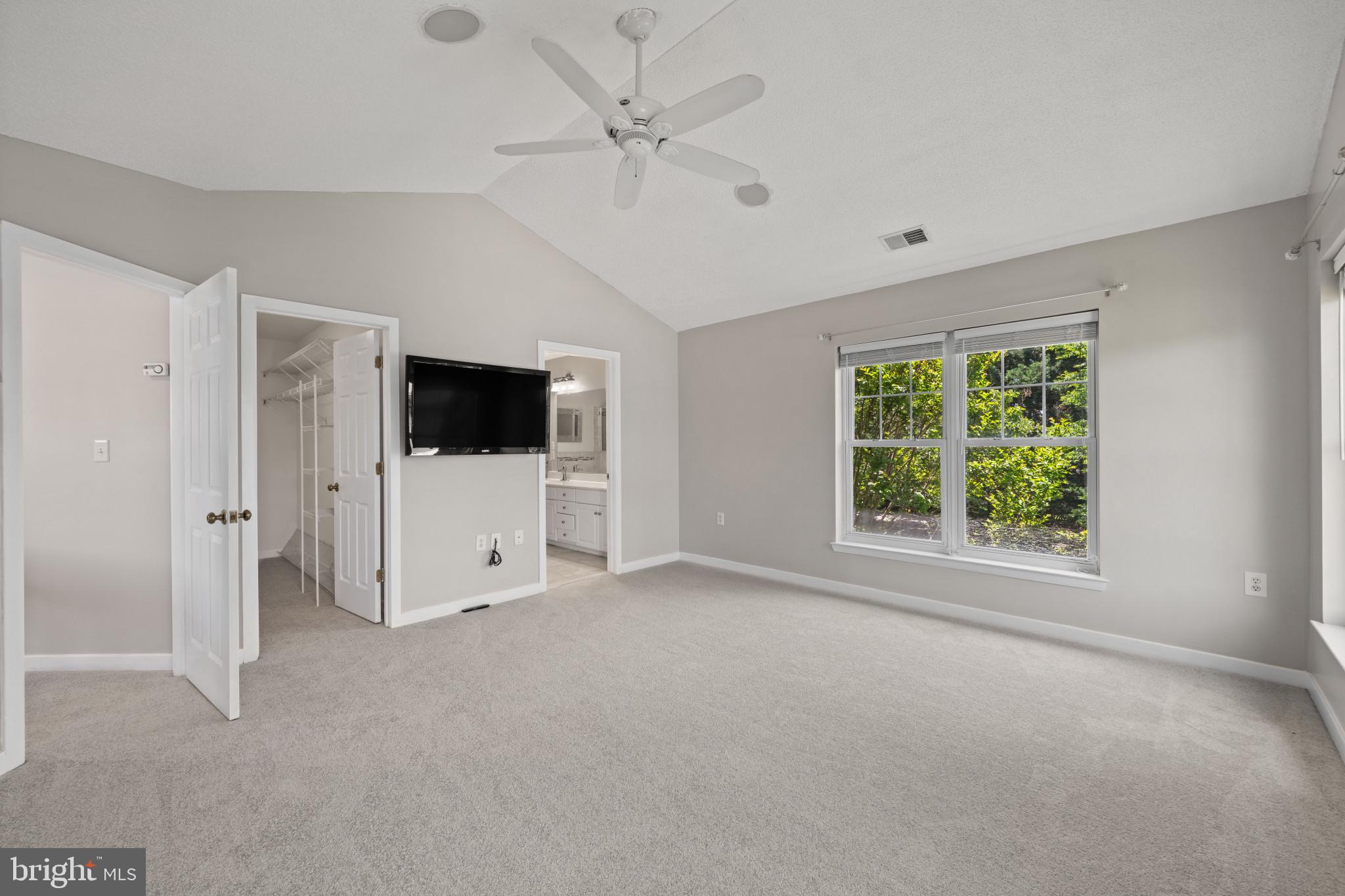 THE MEADOW AT NEW MARKET - Residential