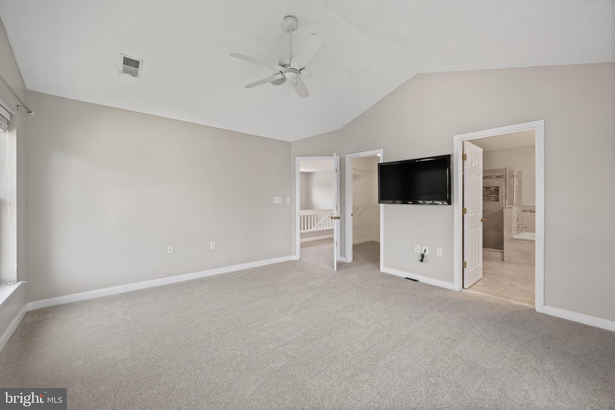 THE MEADOW AT NEW MARKET - Residential