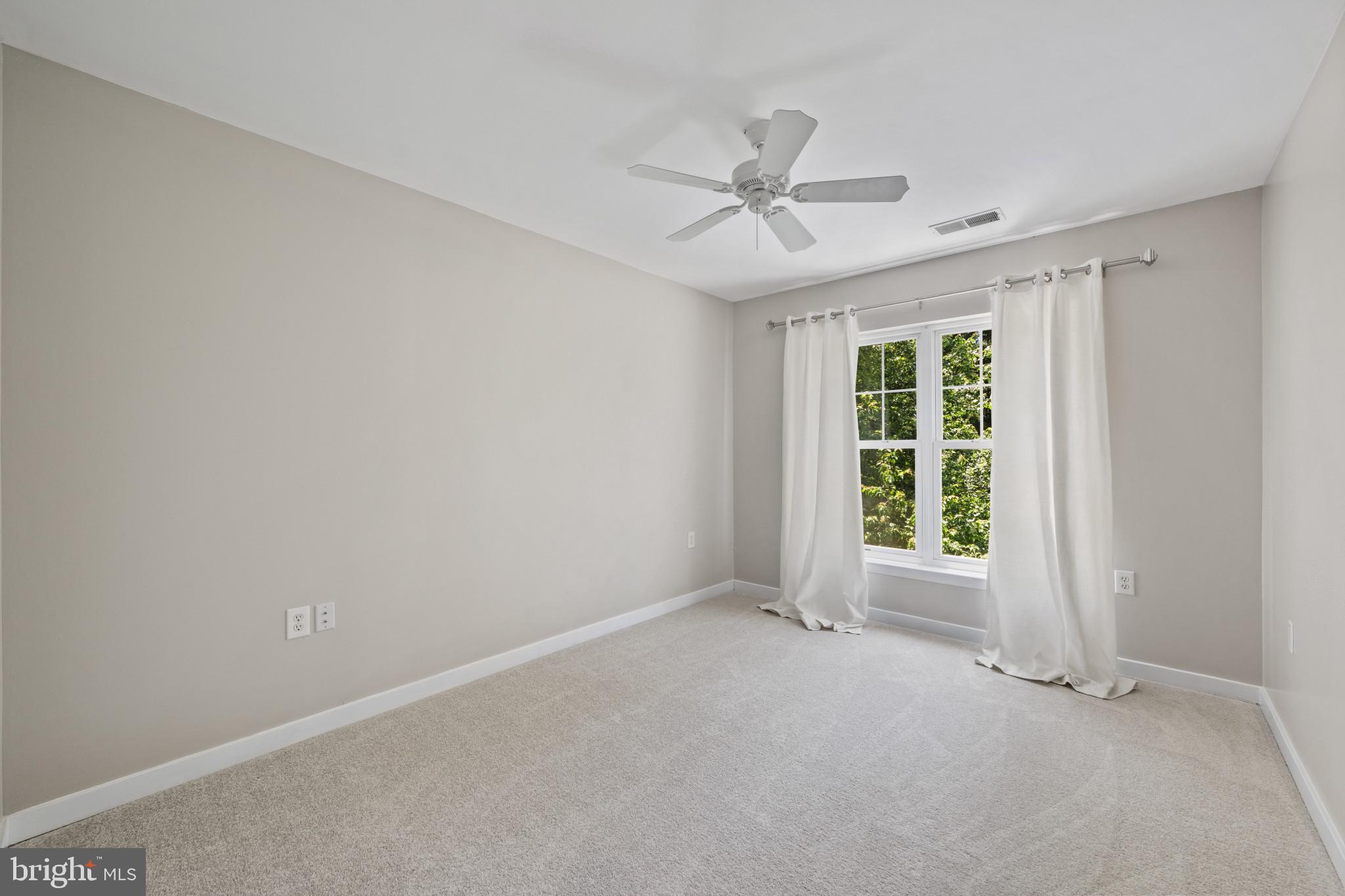 THE MEADOW AT NEW MARKET - Residential
