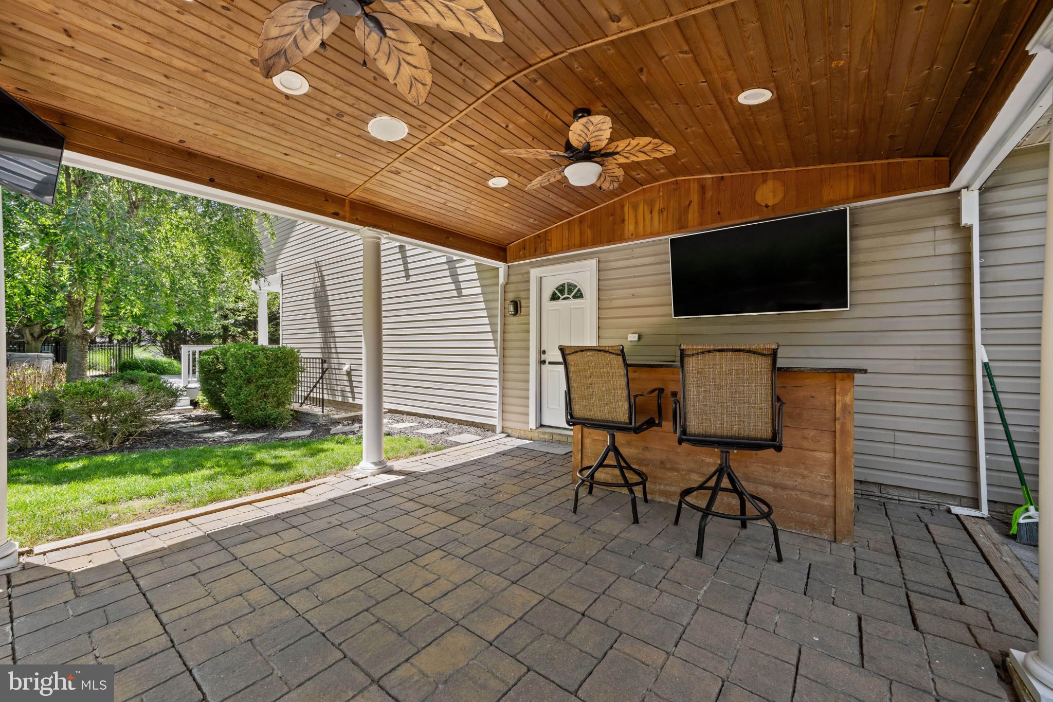 THE MEADOW AT NEW MARKET - Residential
