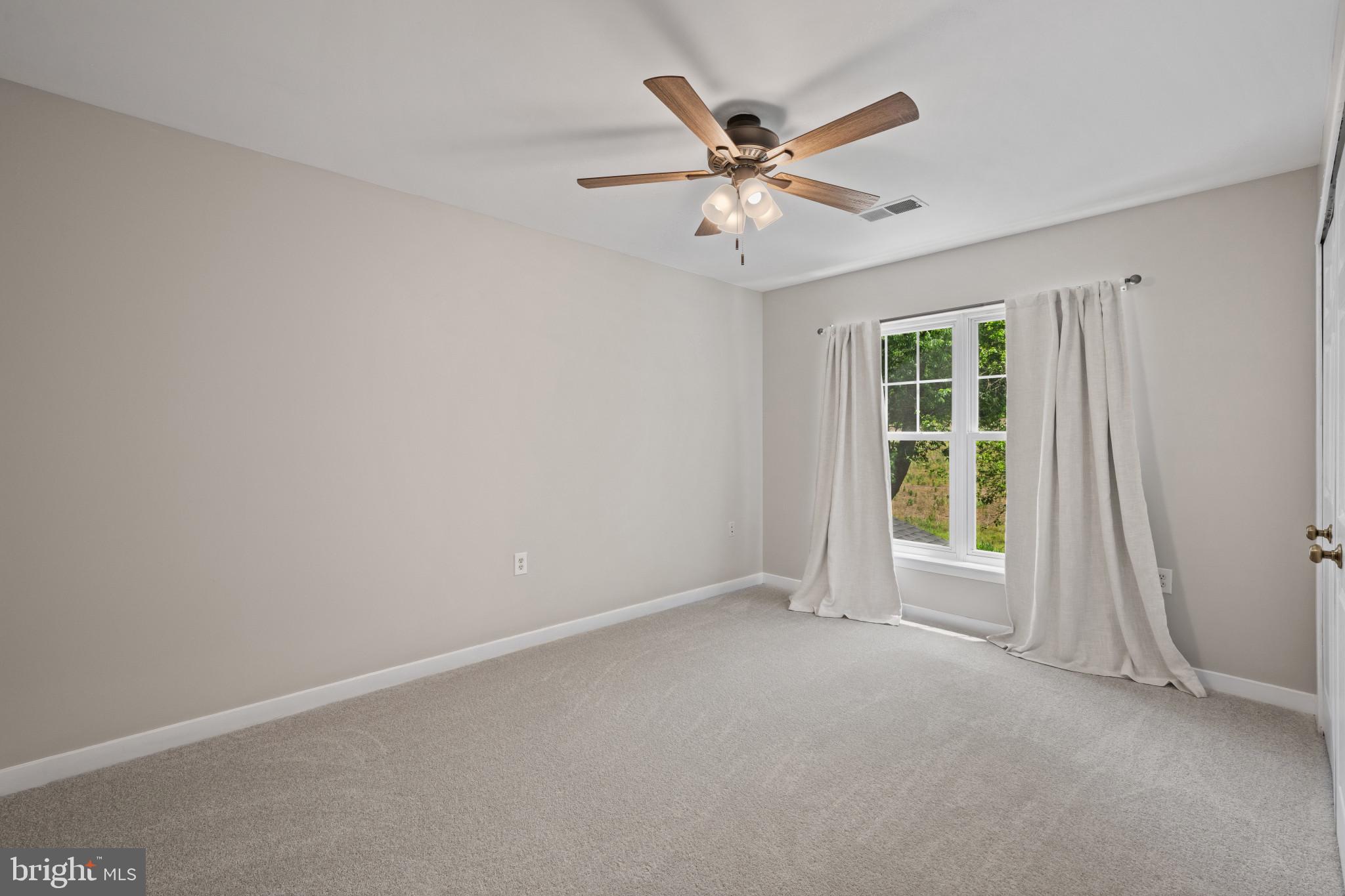 THE MEADOW AT NEW MARKET - Residential